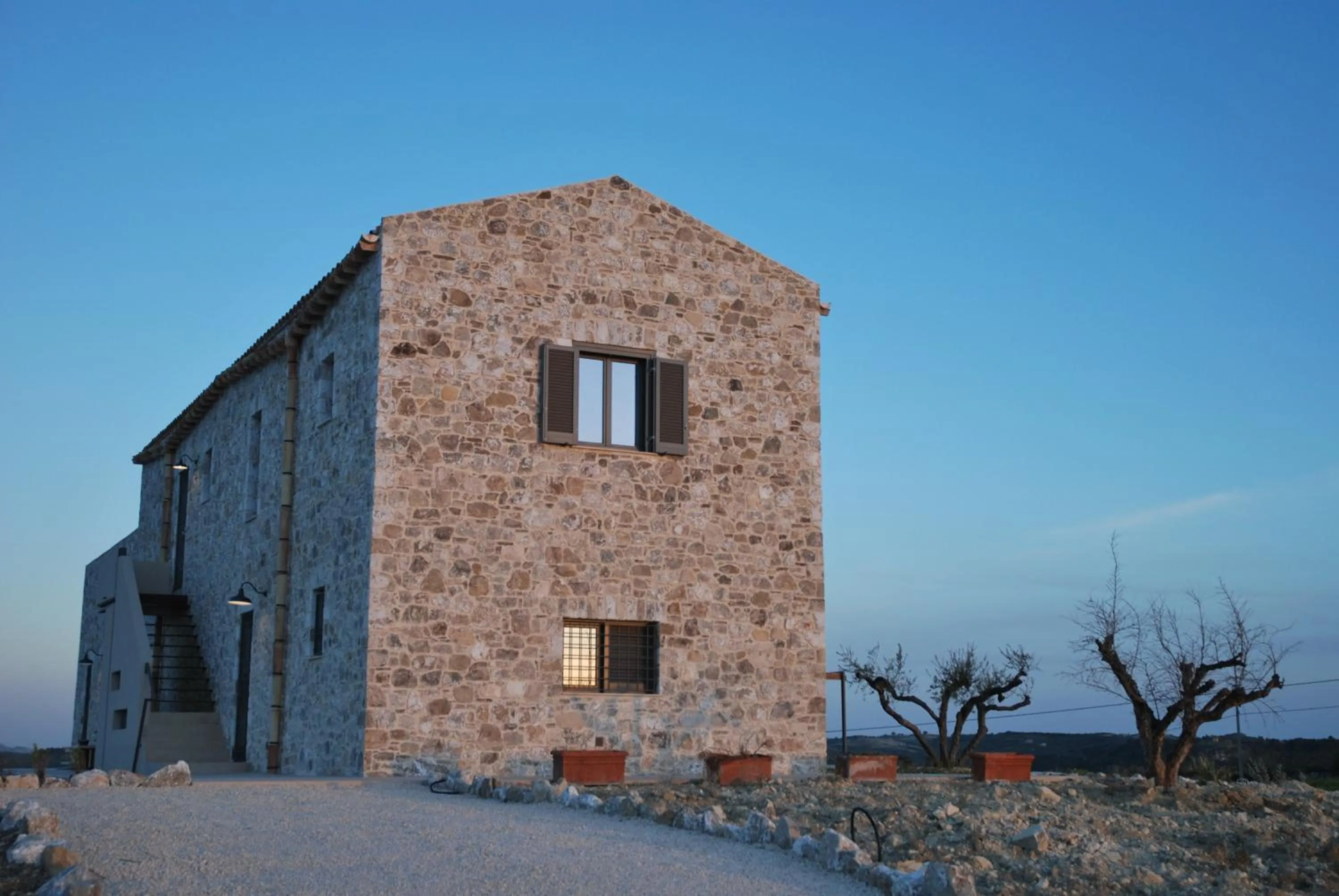 Facade/entrance in La Mortilla