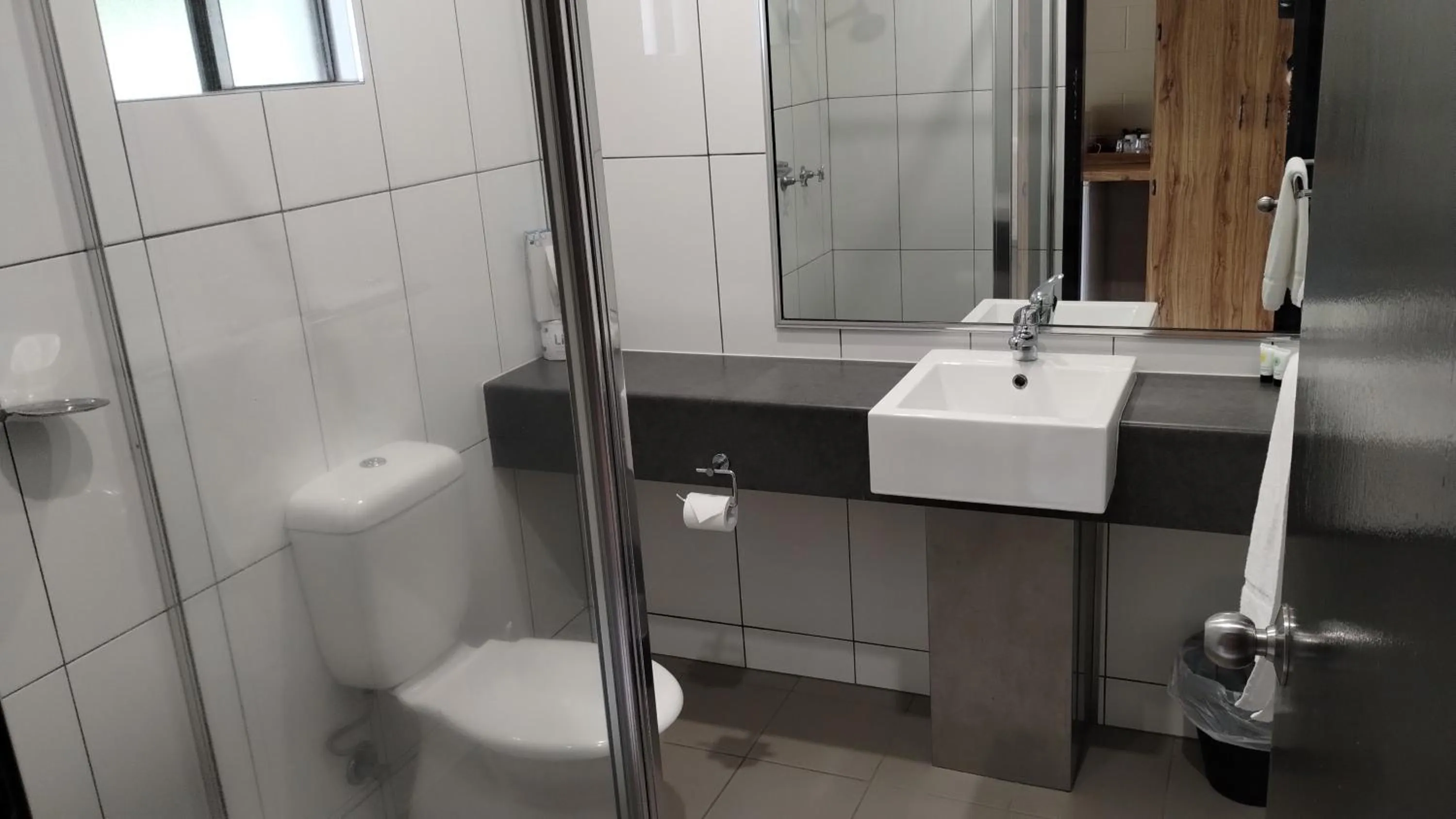 Bathroom in Tully Motel