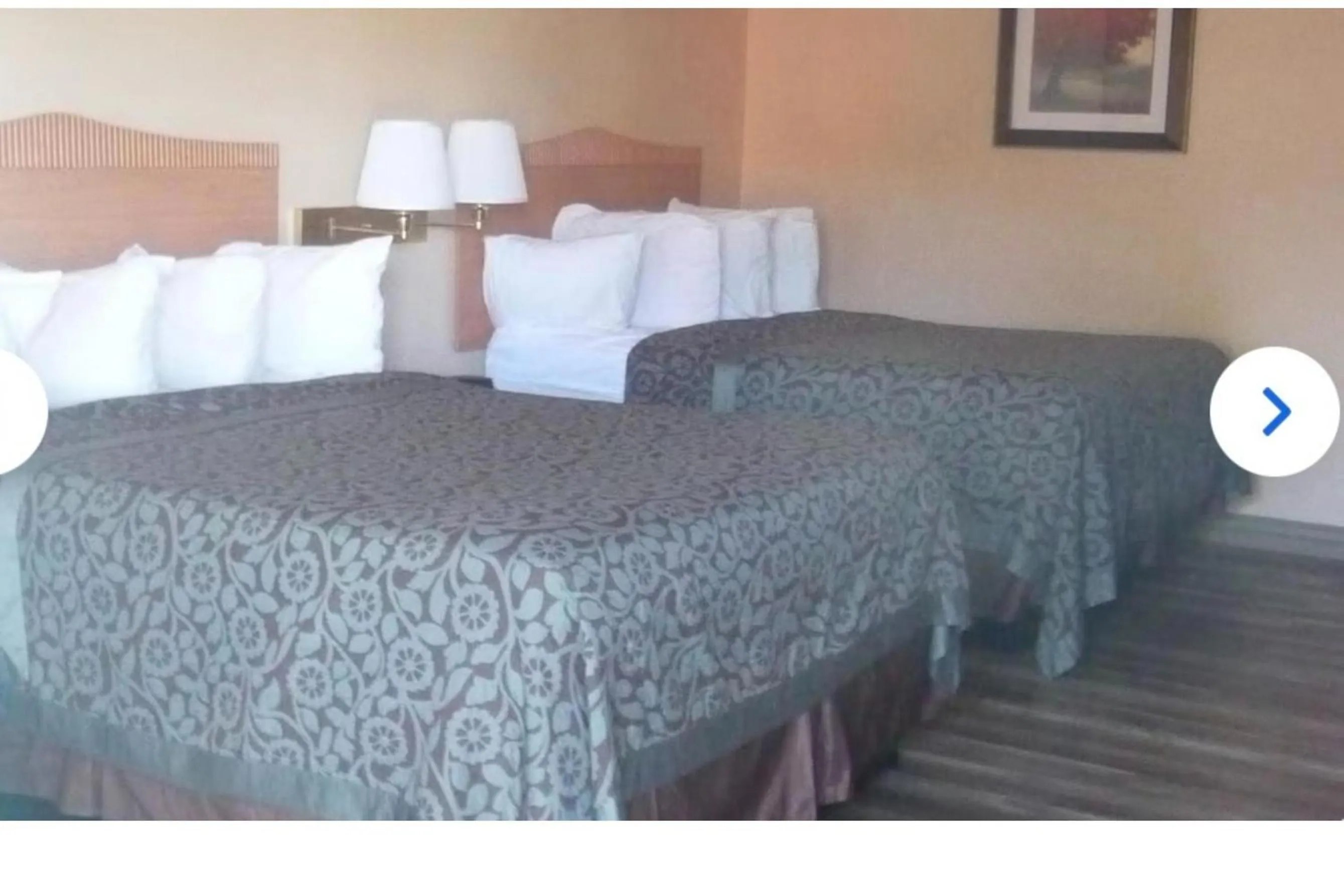 Bedroom in Sierra Inn