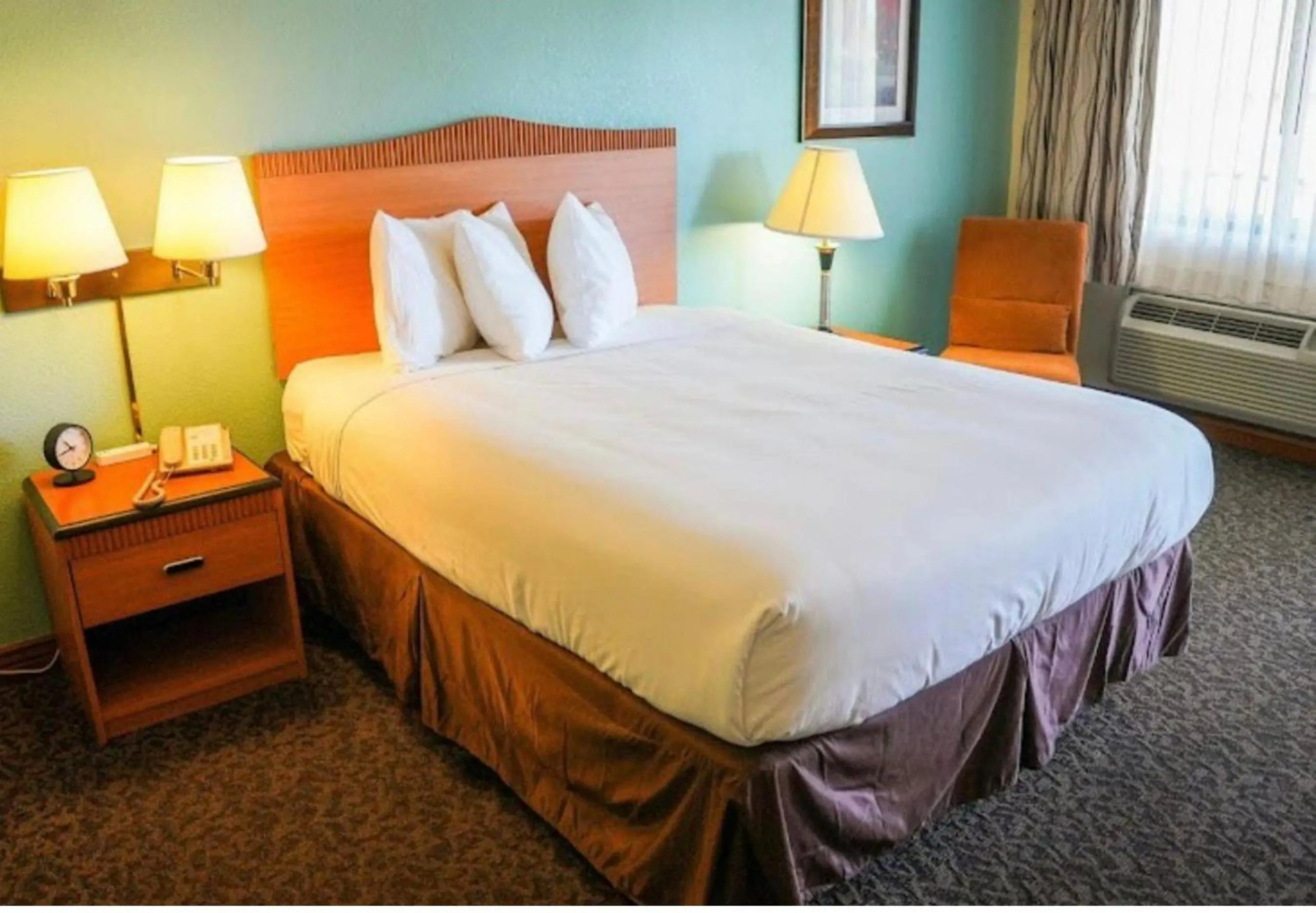 Bedroom in Sierra Inn