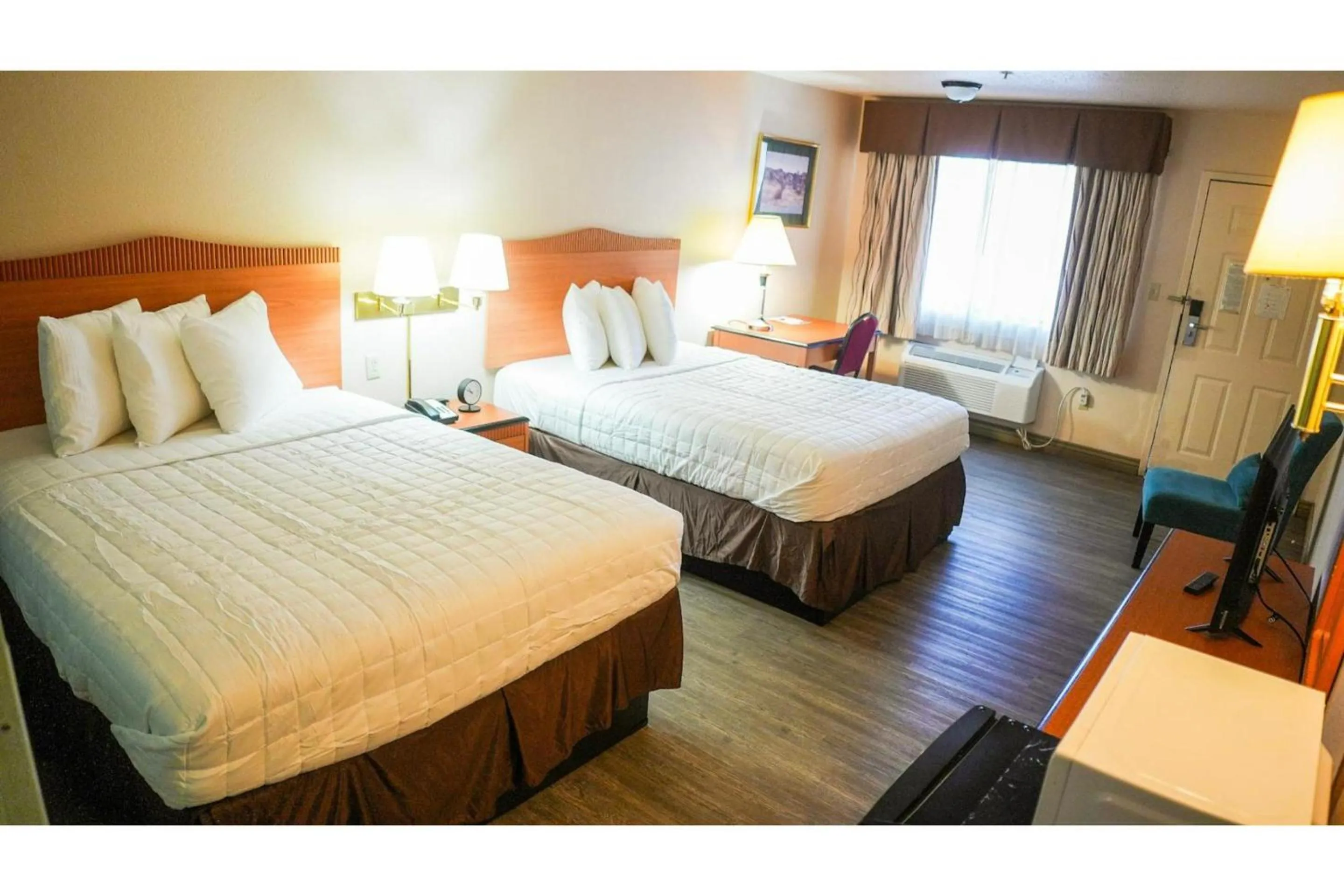 Bedroom in Sierra Inn