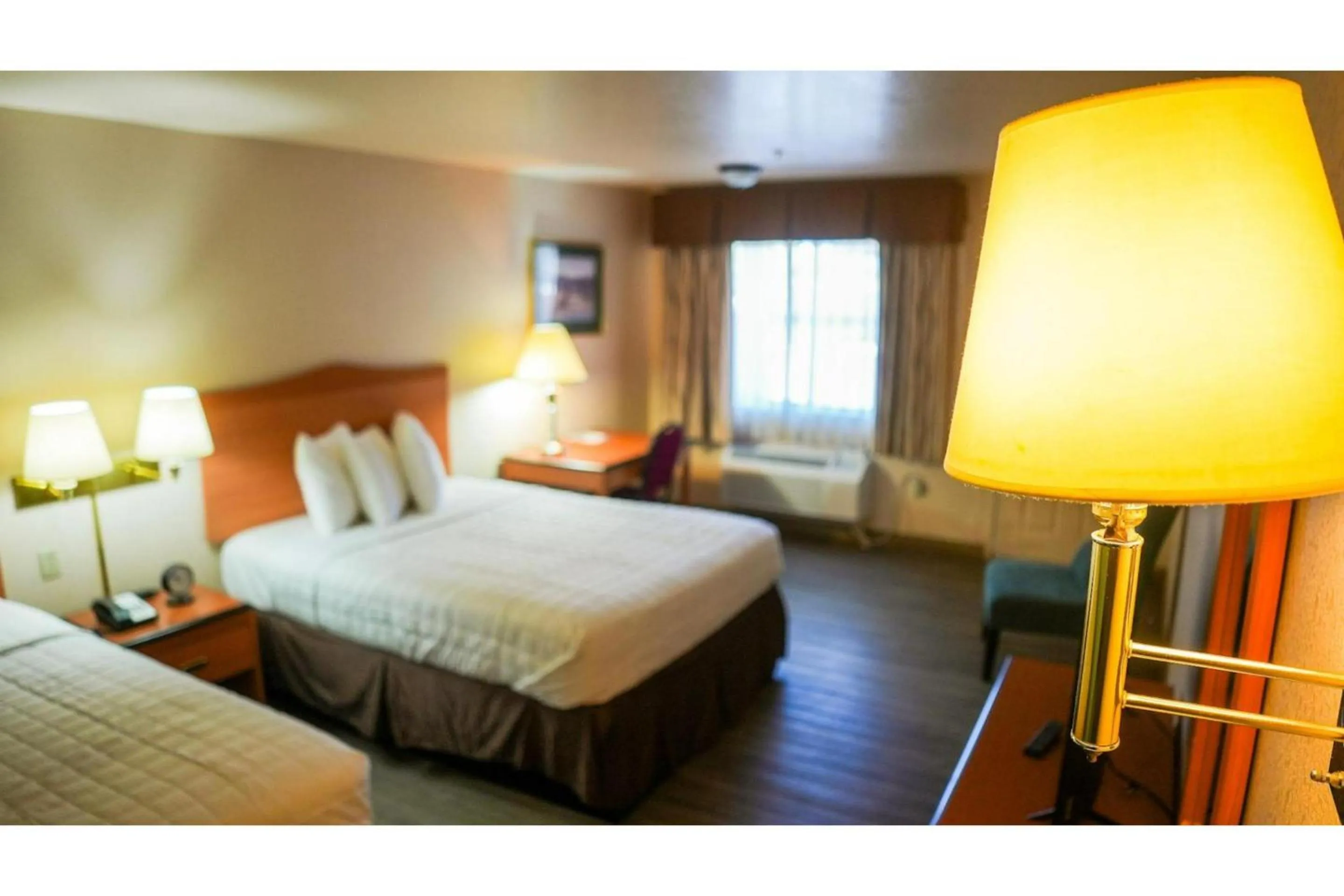 Bedroom in Sierra Inn