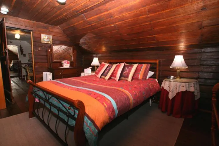 Bed in Westbury Gingerbread Cottages