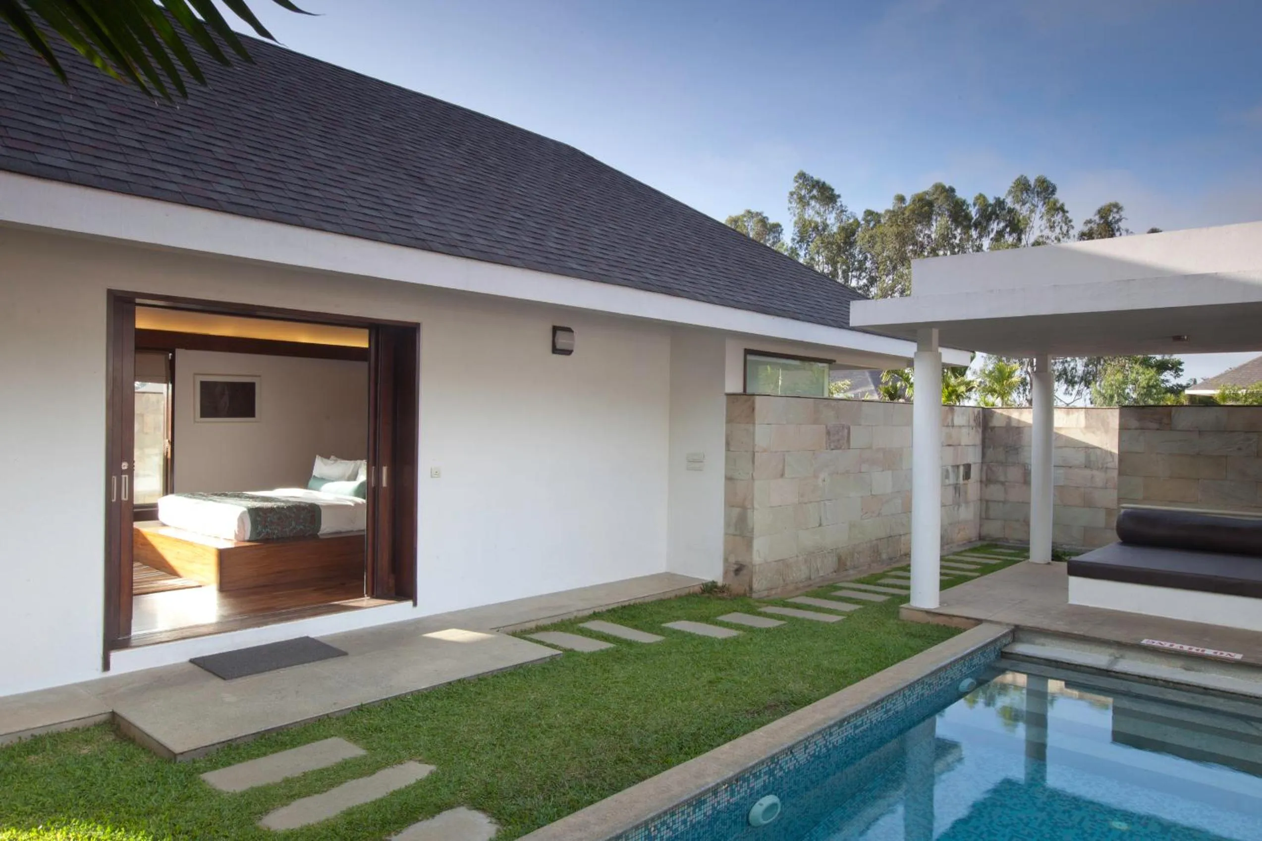 Swimming pool in The Serai Chickmagalur