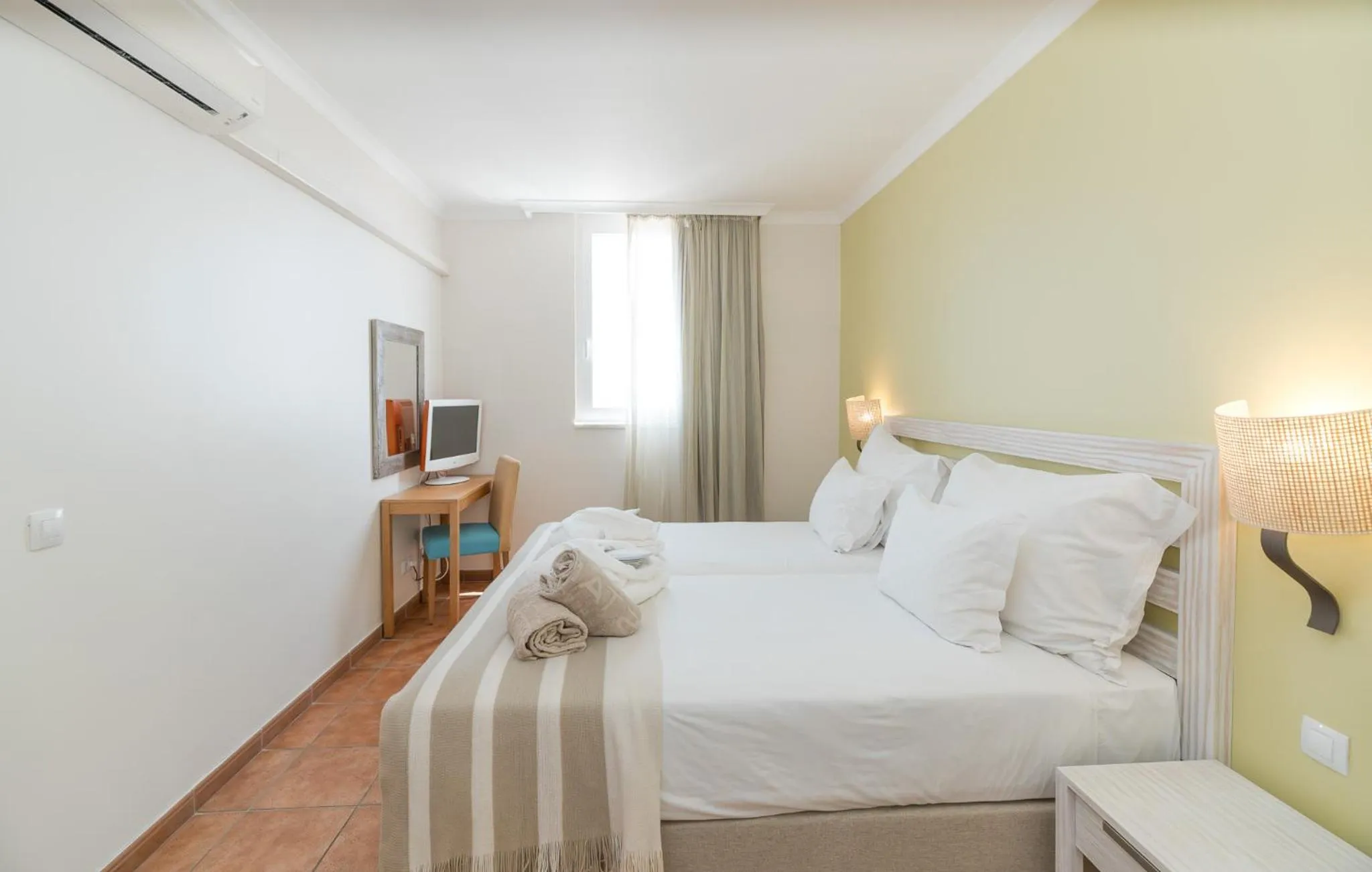 Bedroom, Bed in Pestana Viking Beach & SPA Resort