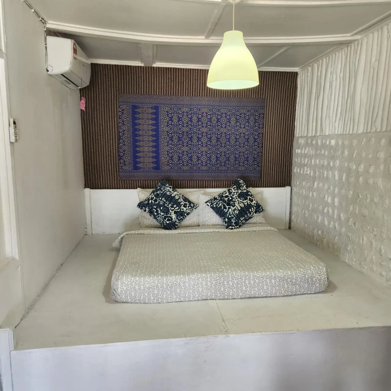 Bed in Coral Reef Holidays