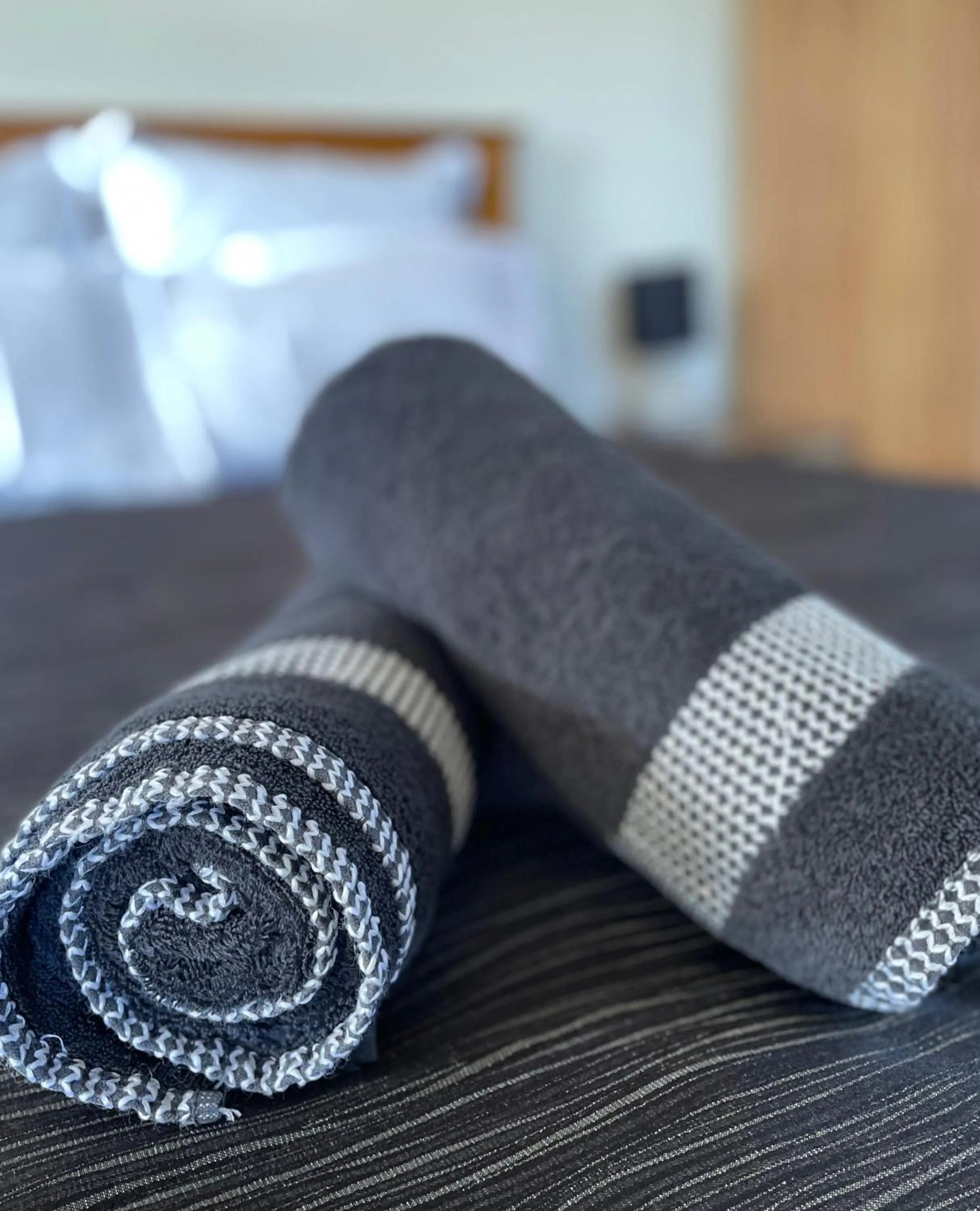 towels, Bed in Colonial Motel