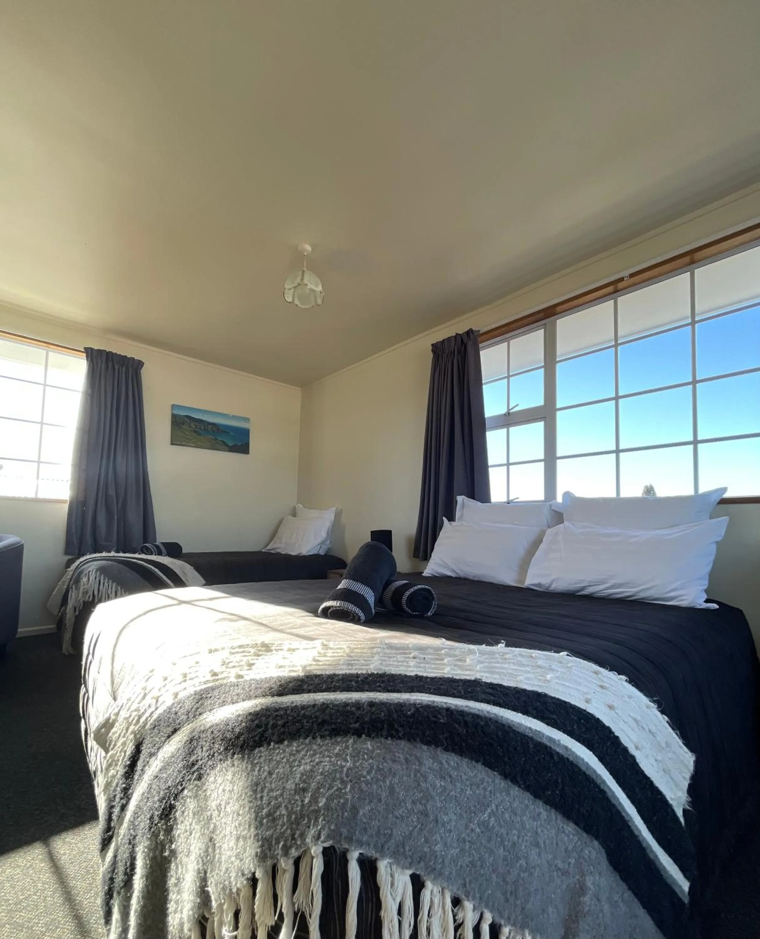 Bed in Colonial Motel