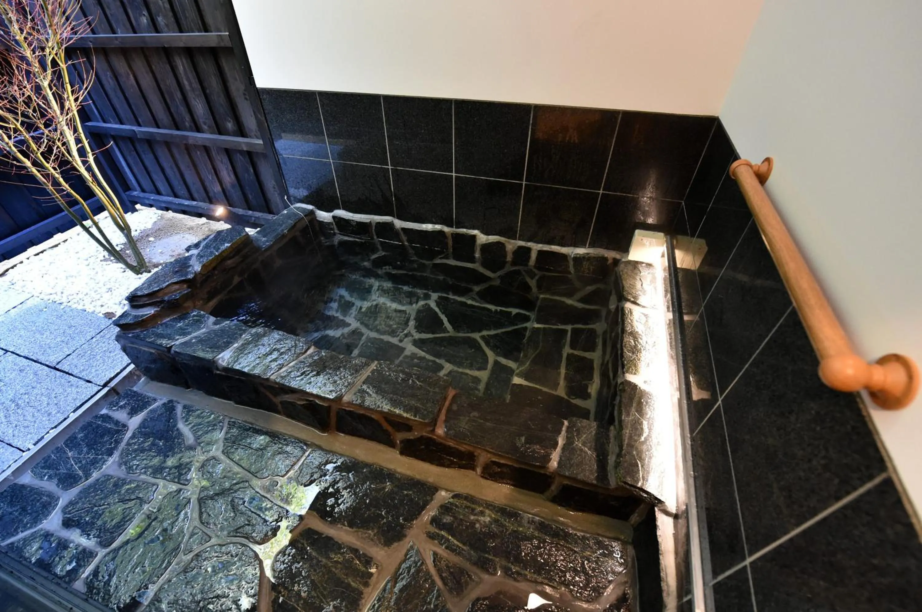 Hot Spring Bath in Hinata-an