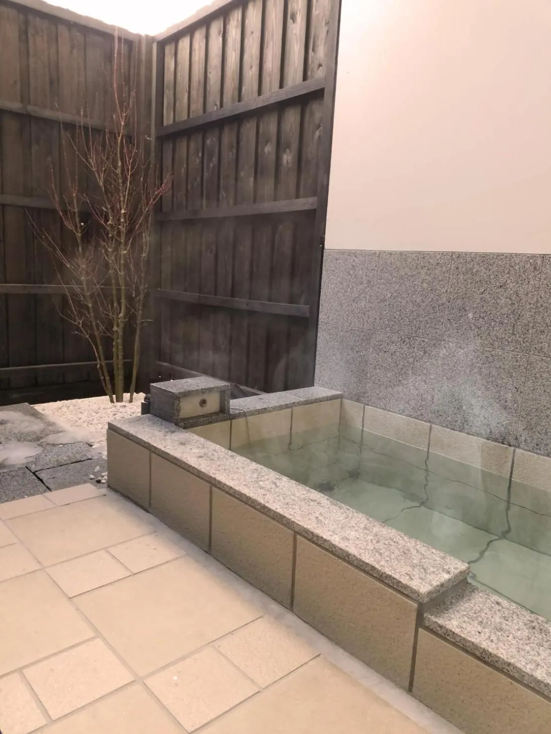 Hot Spring Bath in Hinata-an