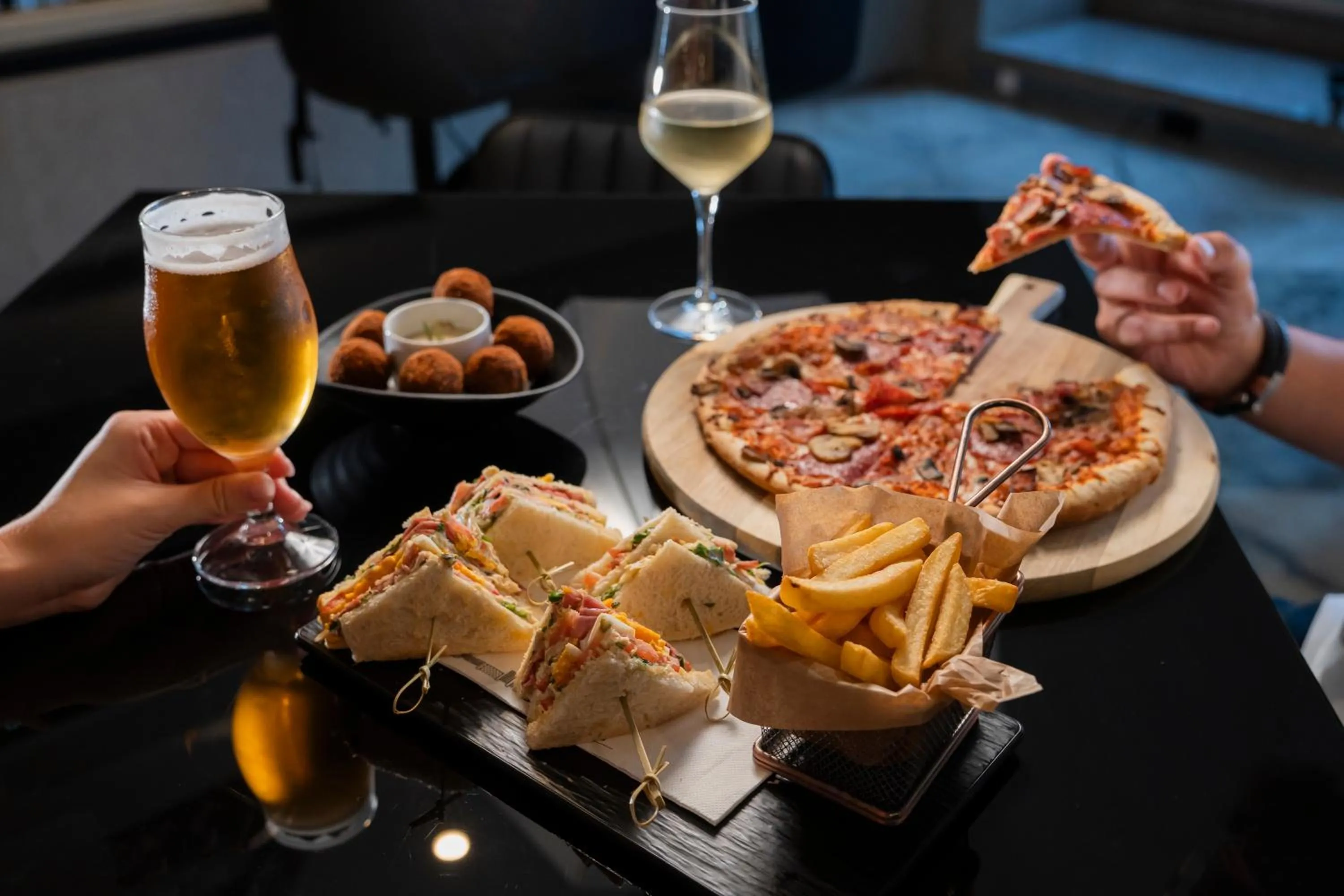 Restaurant/places to eat in HF Fénix Porto