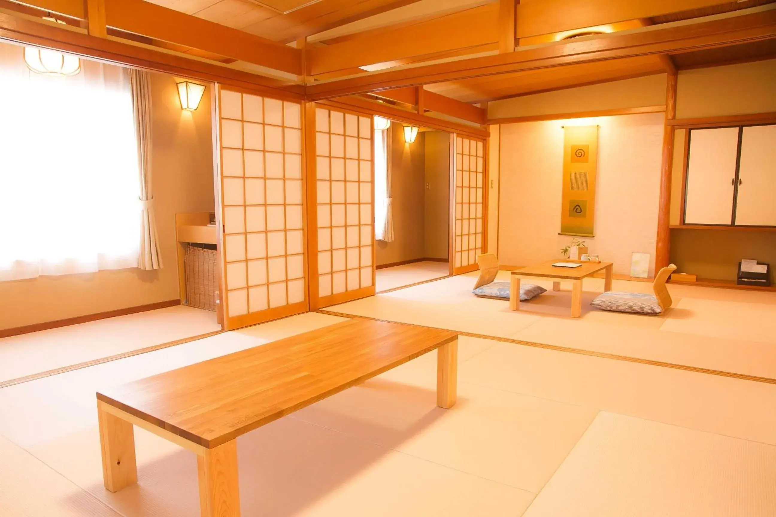 Japanese Style Family Room with Shared Bathroom in Yugawara Retreat Goen no Mori Japanese Style Family Room with Shared Bathroom in Yugawara Retreat Goen no Mori