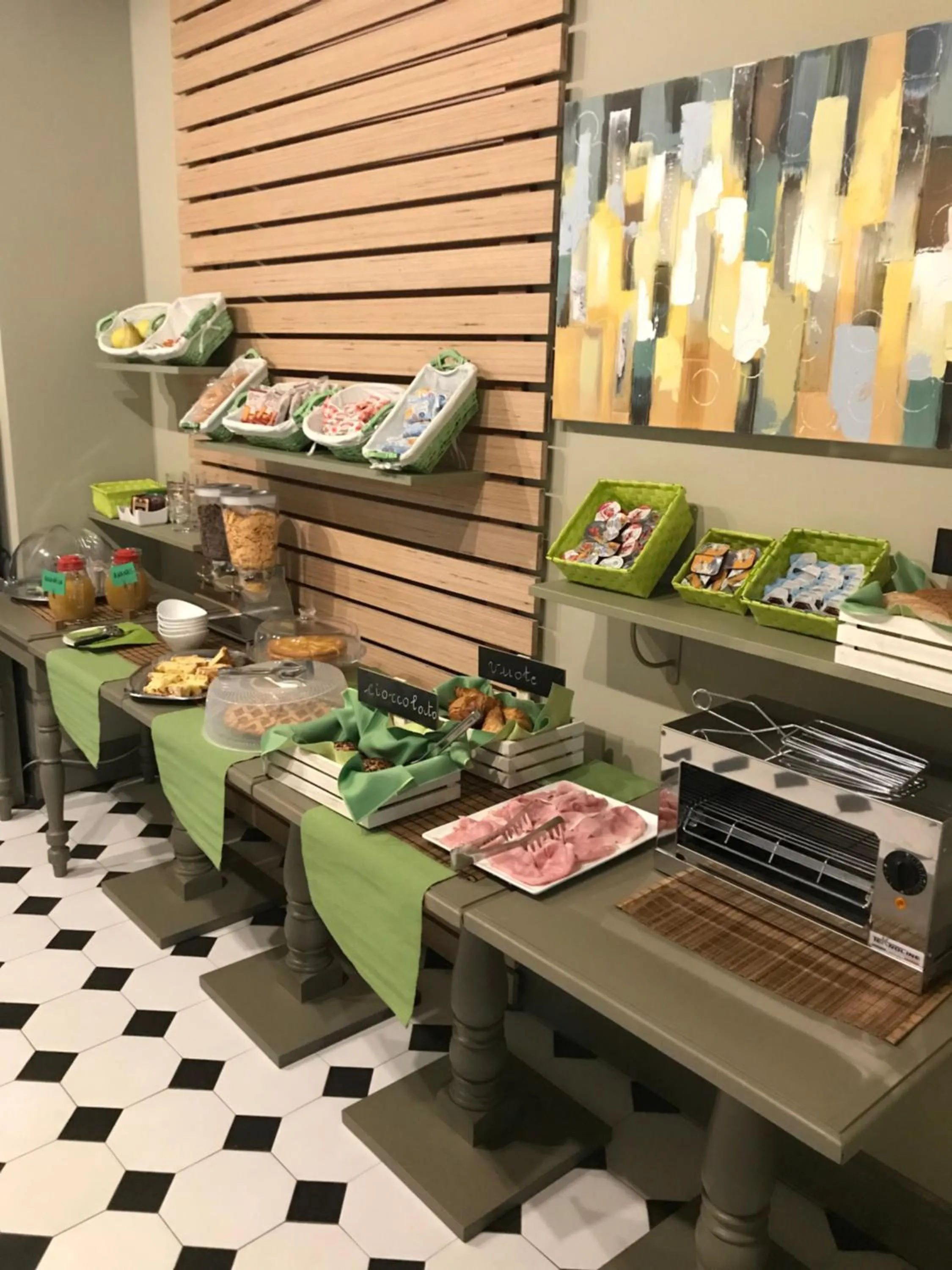 Buffet breakfast in Hotel Residence Paradiso