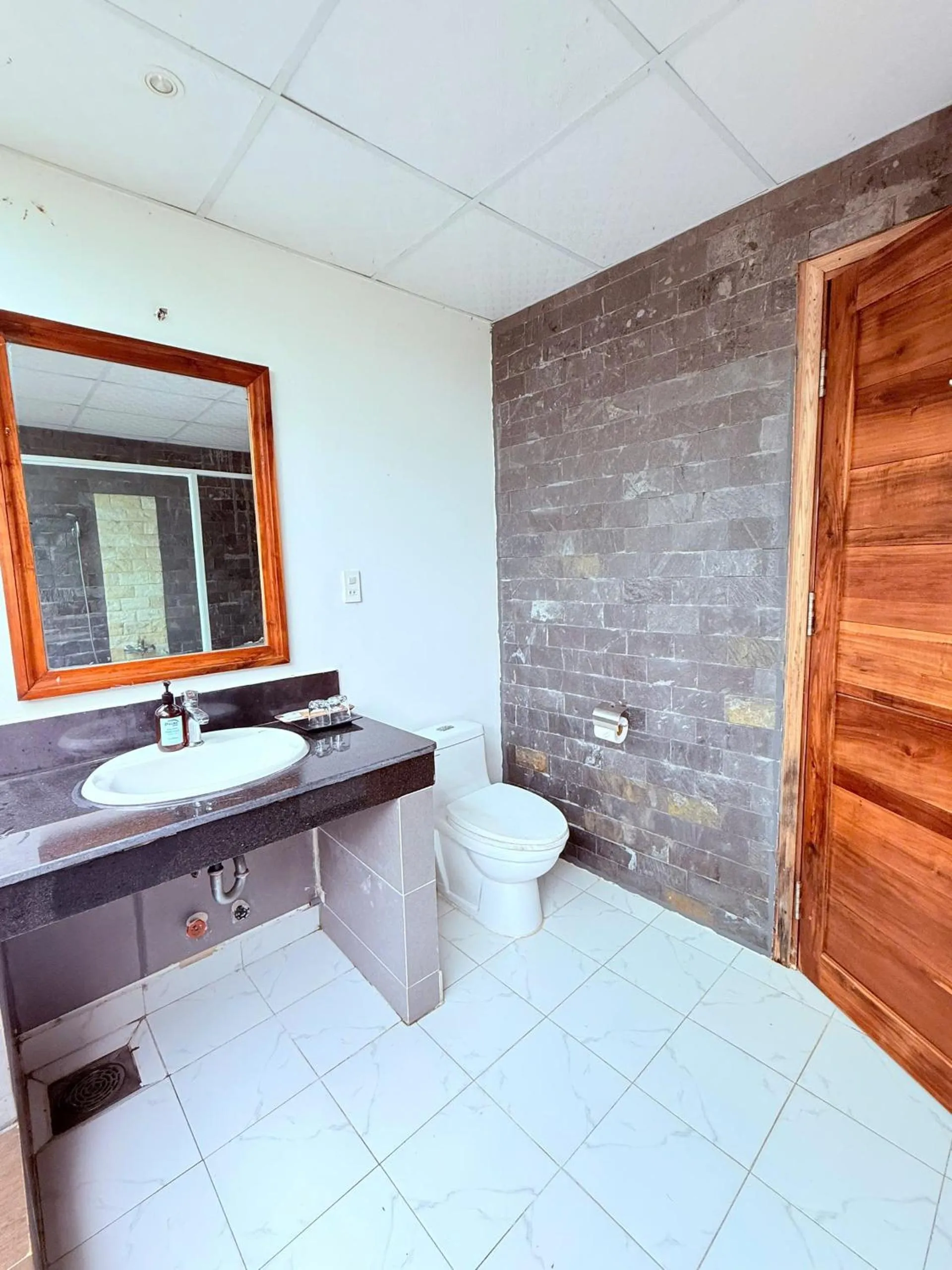 Toilet in Palma Resort Phu Quoc, Trademark Collection by Wyndham