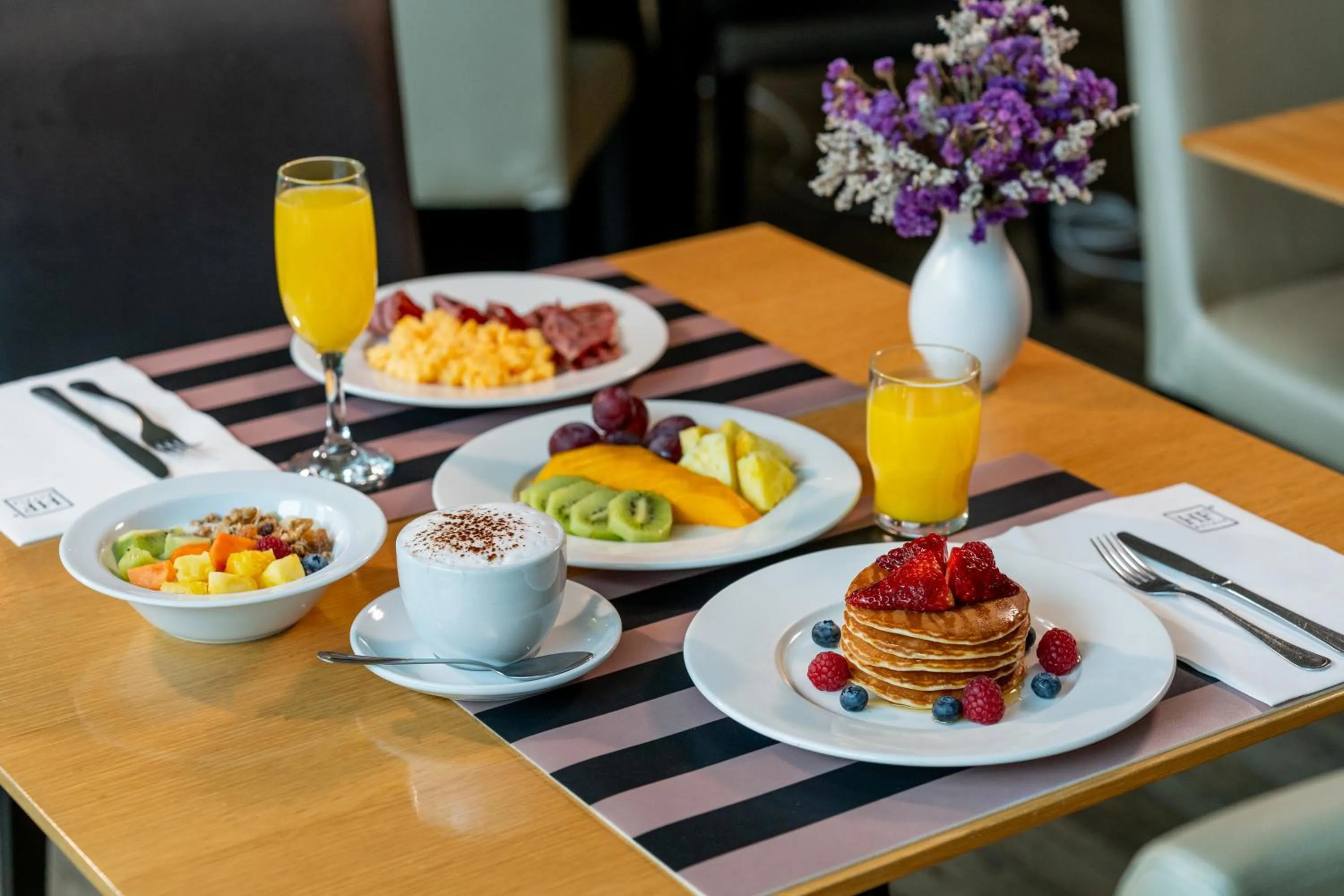 Breakfast in HF Ipanema Park