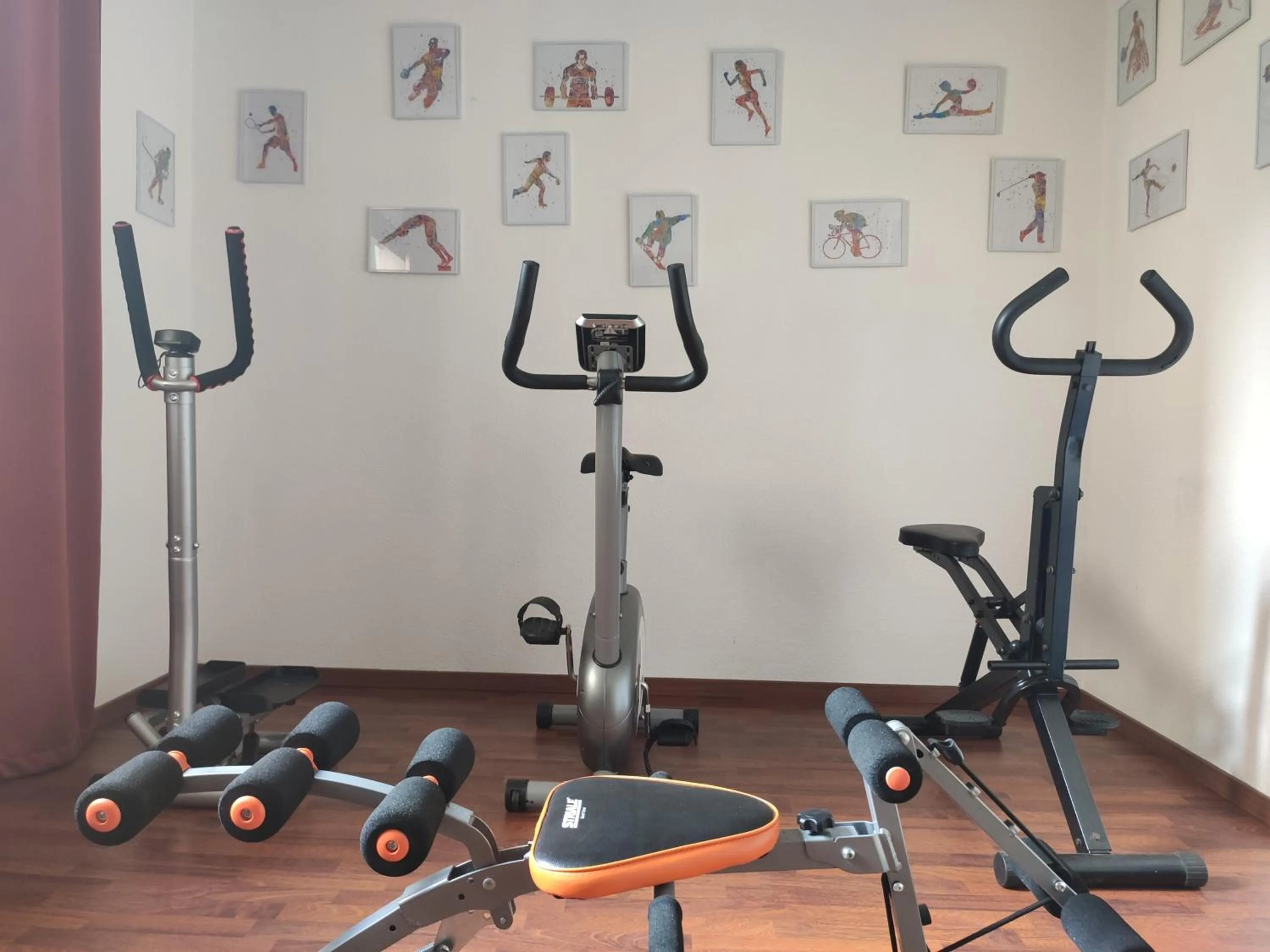 Fitness centre/facilities in Hôtel Compostelle