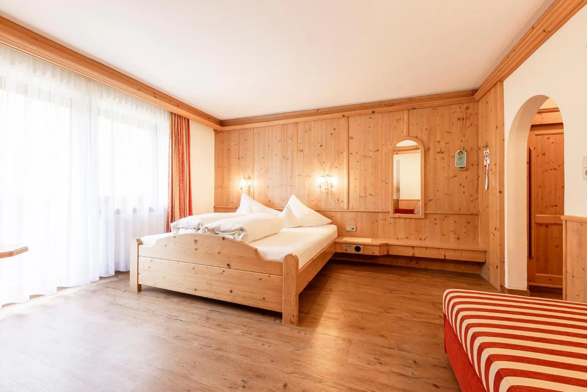 Photo of the whole room, Bed in Alpenpension Pfurtscheller