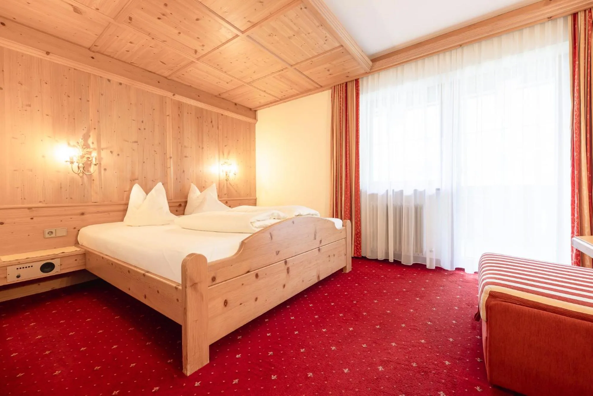 Photo of the whole room, Bed in Alpenpension Pfurtscheller