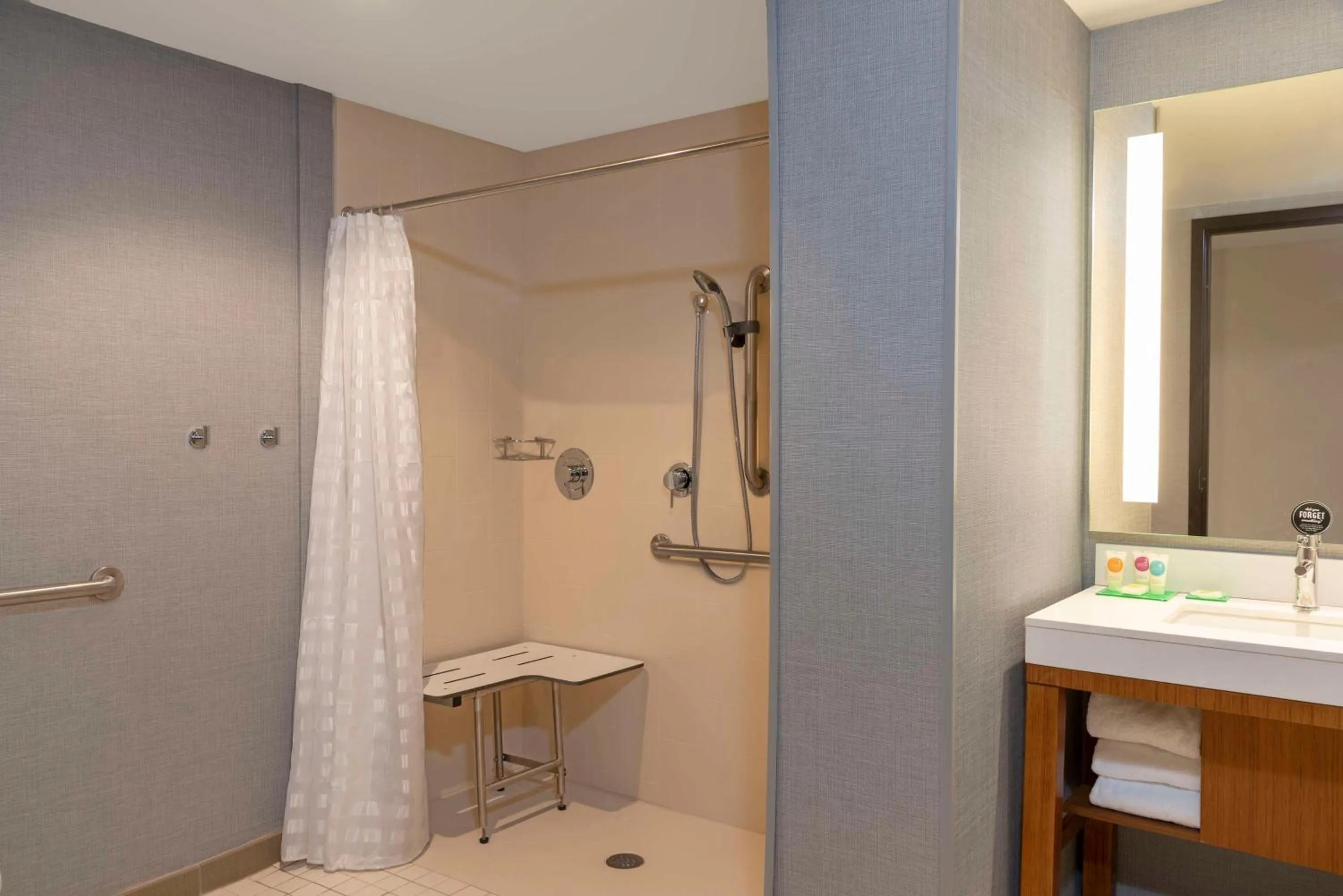 Bathroom in Hyatt Place Detroit/Royal Oak