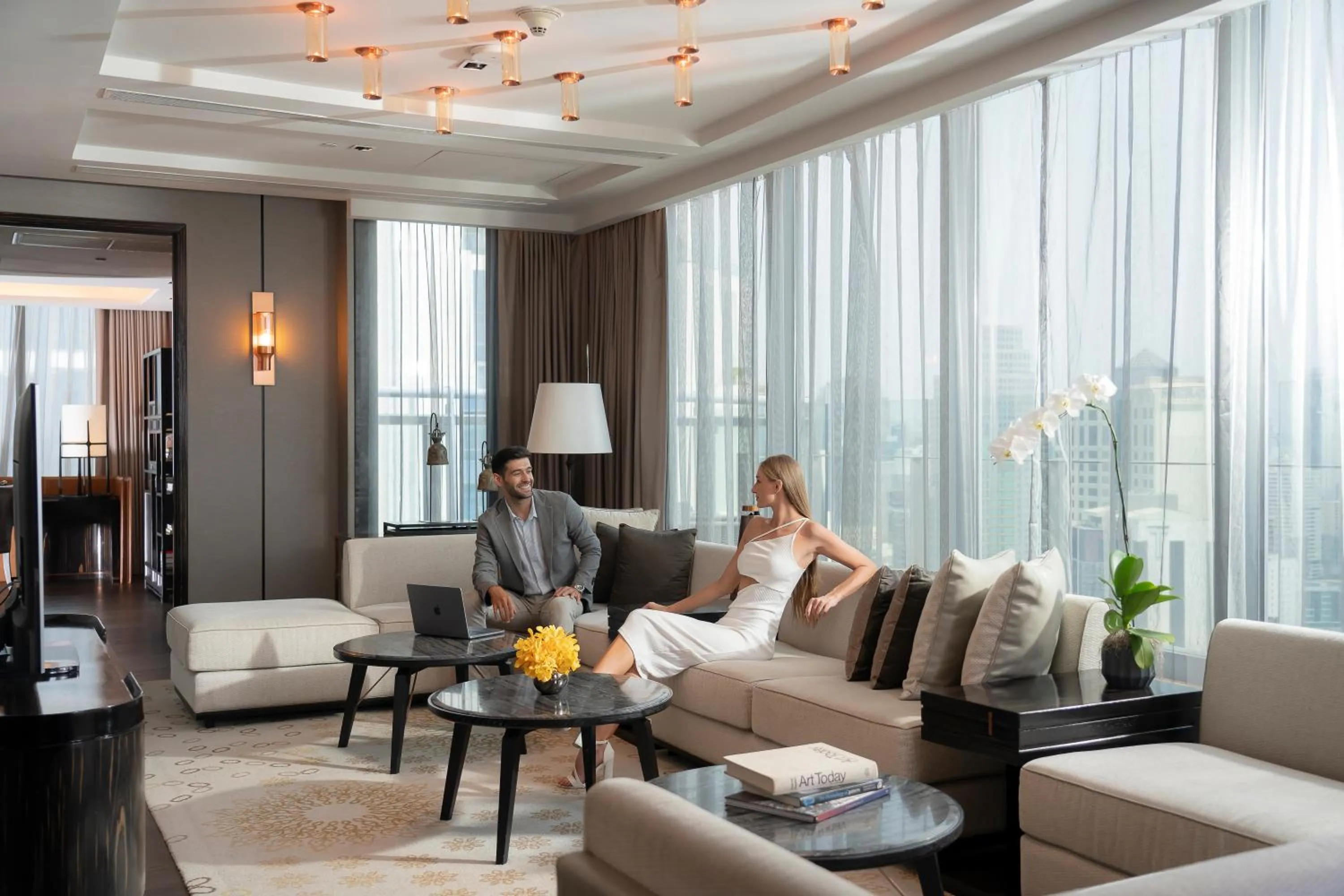 Living room in Hyatt Regency Bangkok Sukhumvit