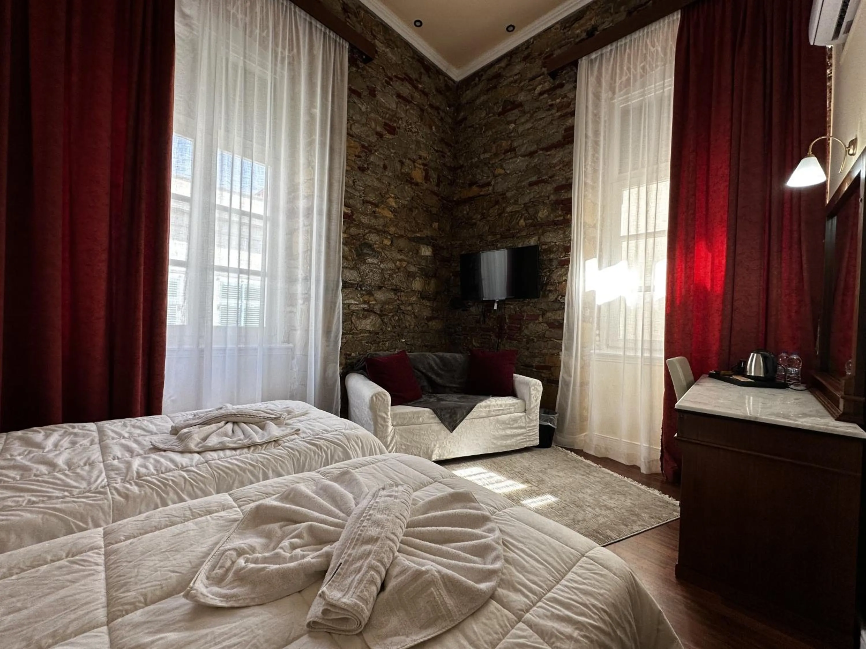 Bed in Hotel Aktaion Syros