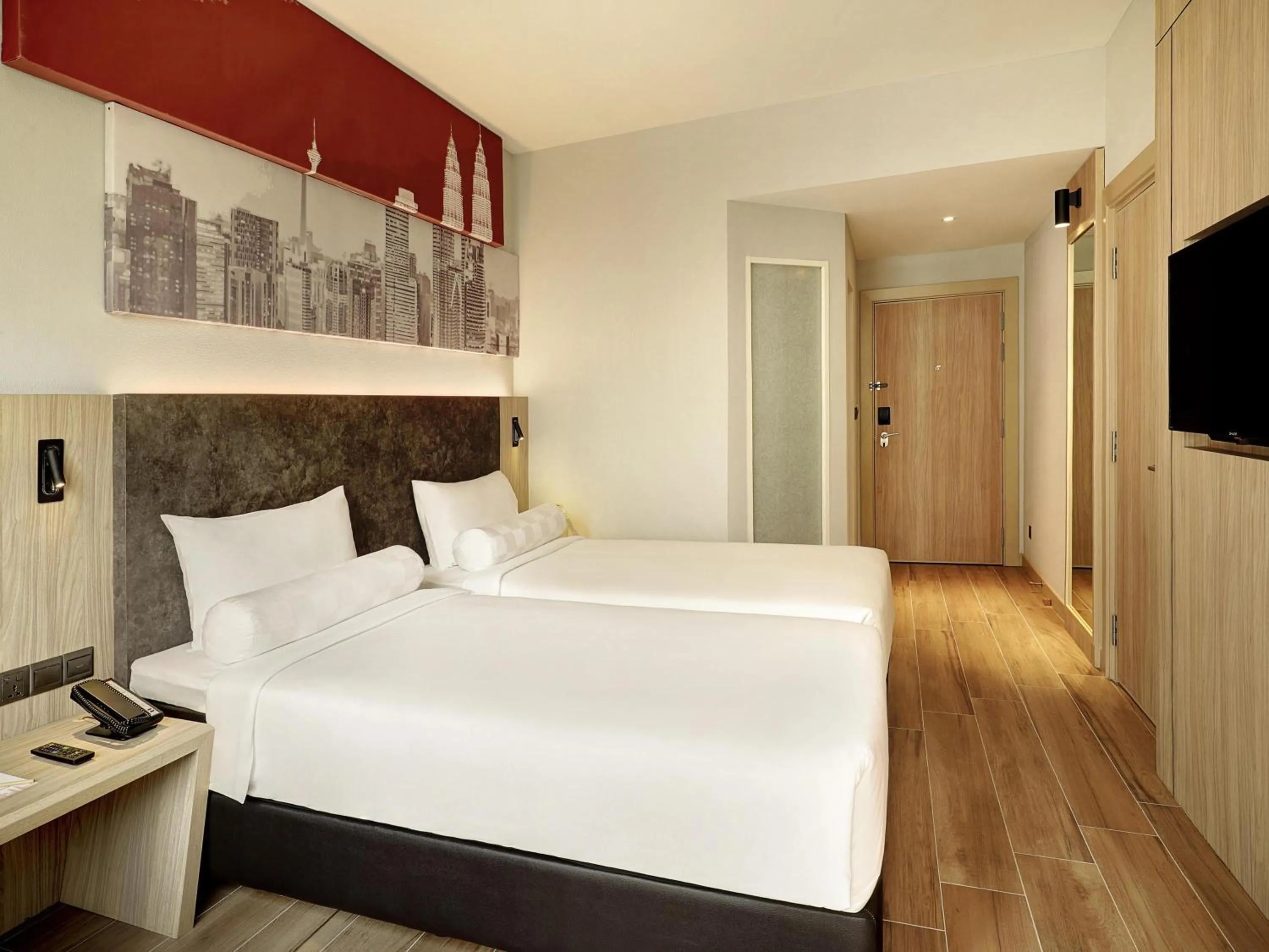 Bedroom, Bed in ibis Kuala Lumpur City Centre