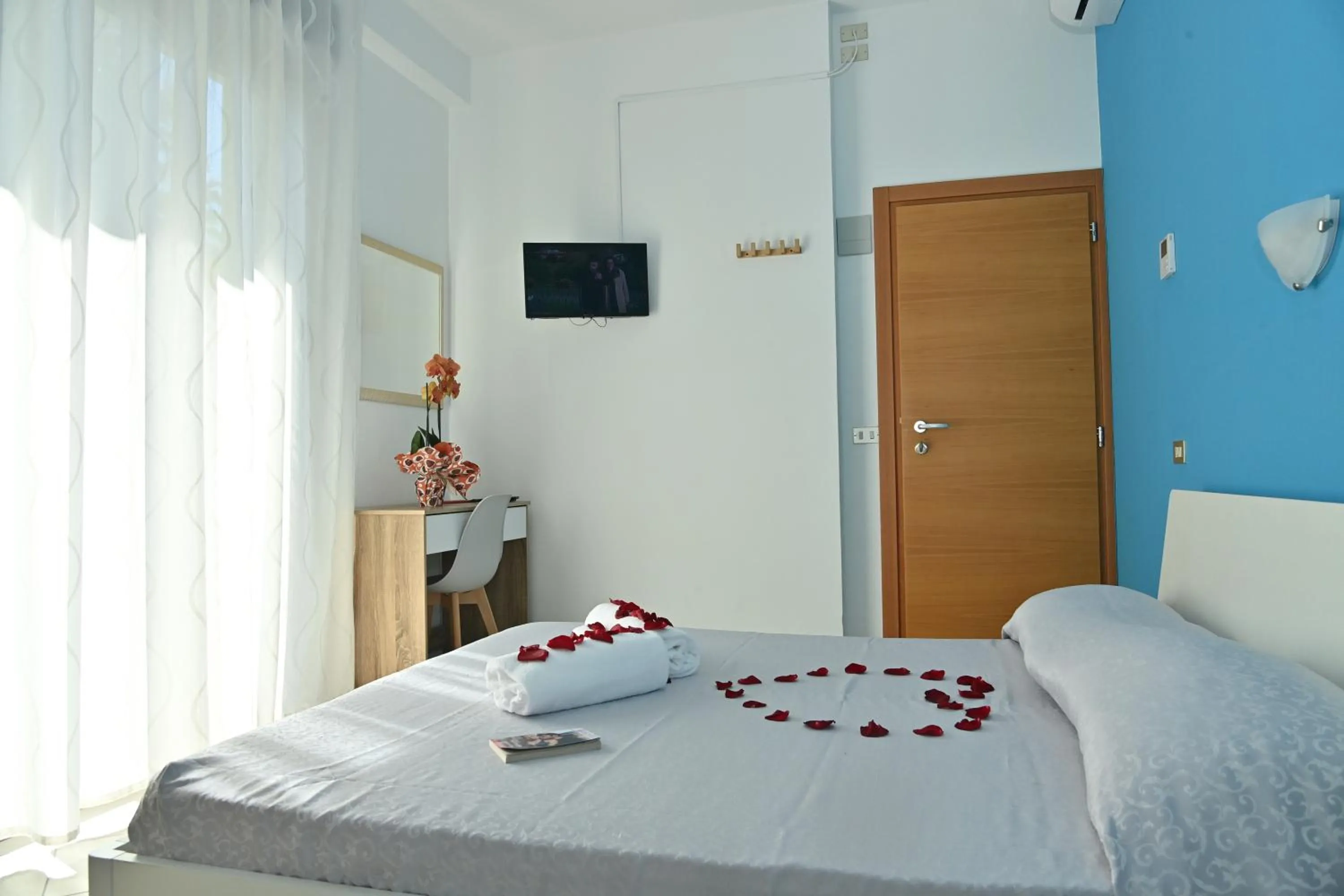 TV and multimedia in Hotel ITALY