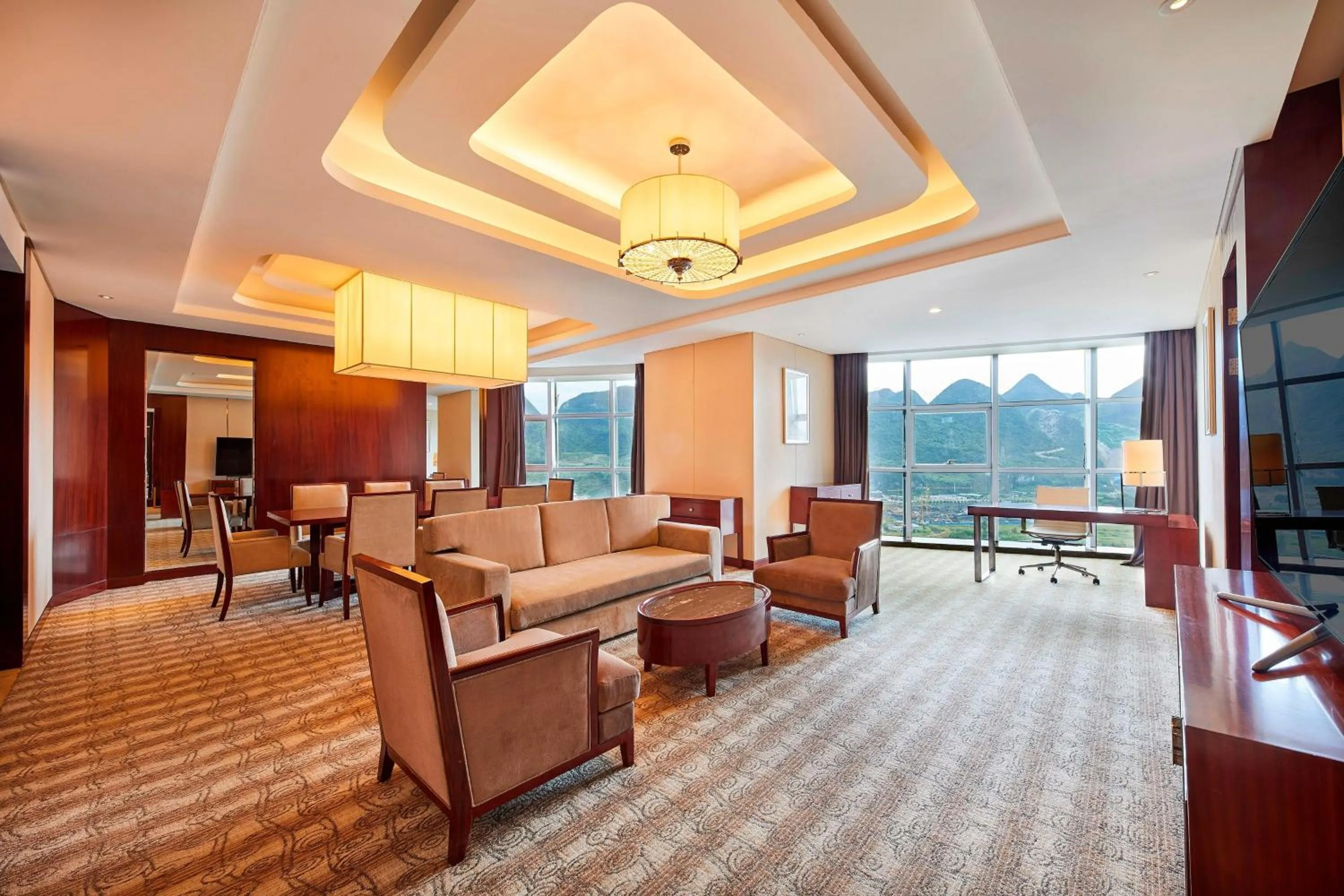 Photo of the whole room in Four Points by Sheraton Liupanshui