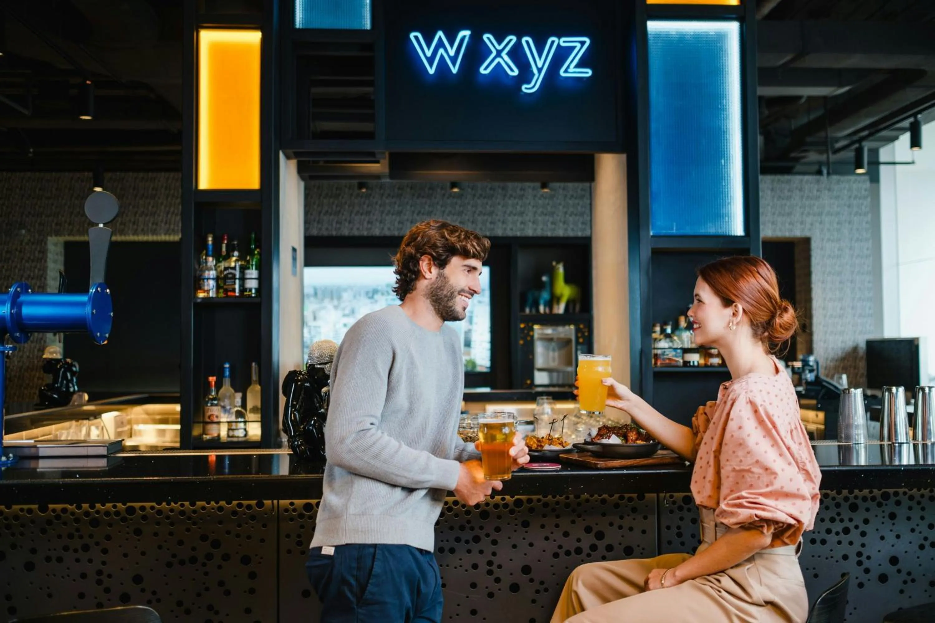 Lounge or bar in Aloft Lima Miraflores