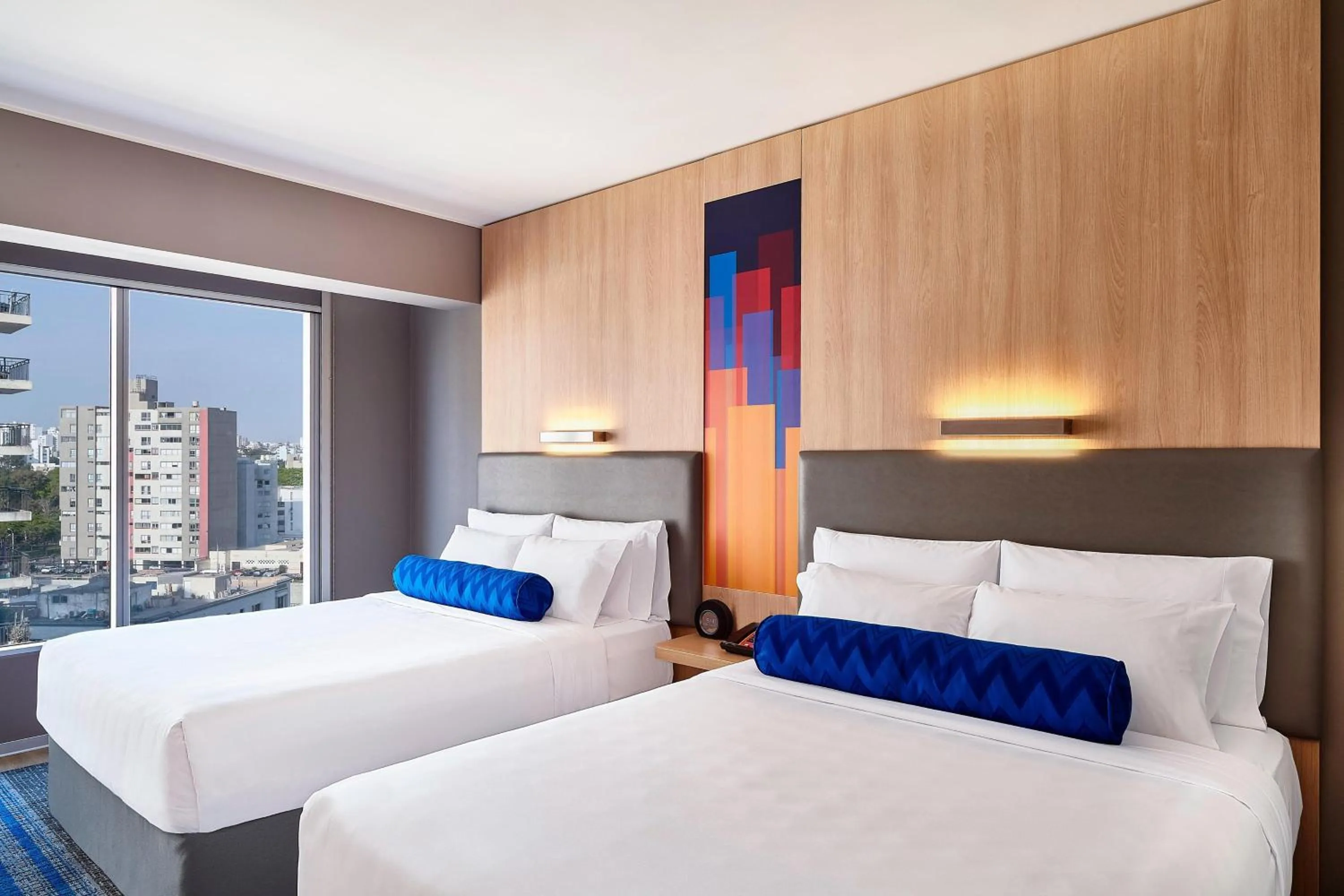 Photo of the whole room, Bed in Aloft Lima Miraflores