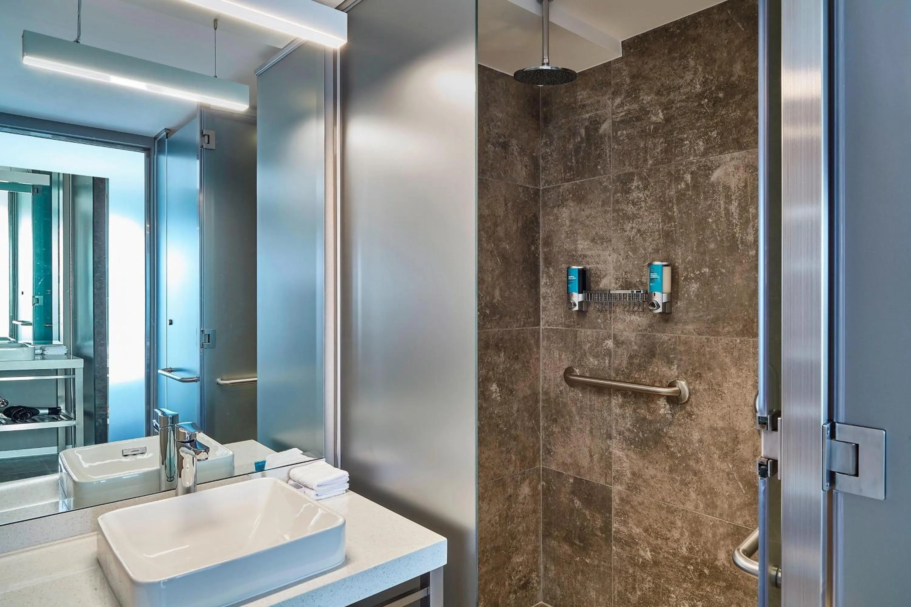 Bathroom in Aloft Lima Miraflores