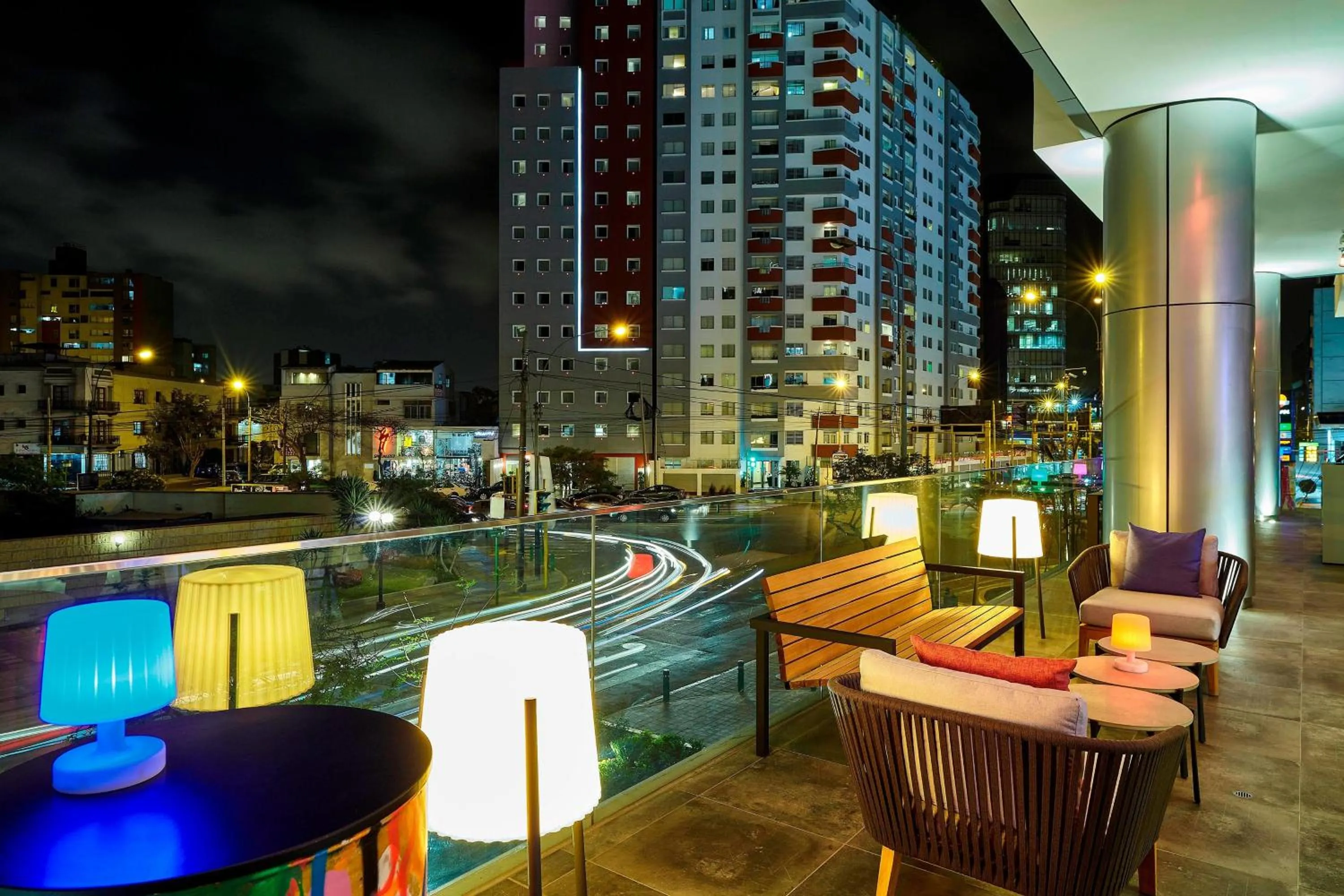 Restaurant/places to eat in Aloft Lima Miraflores