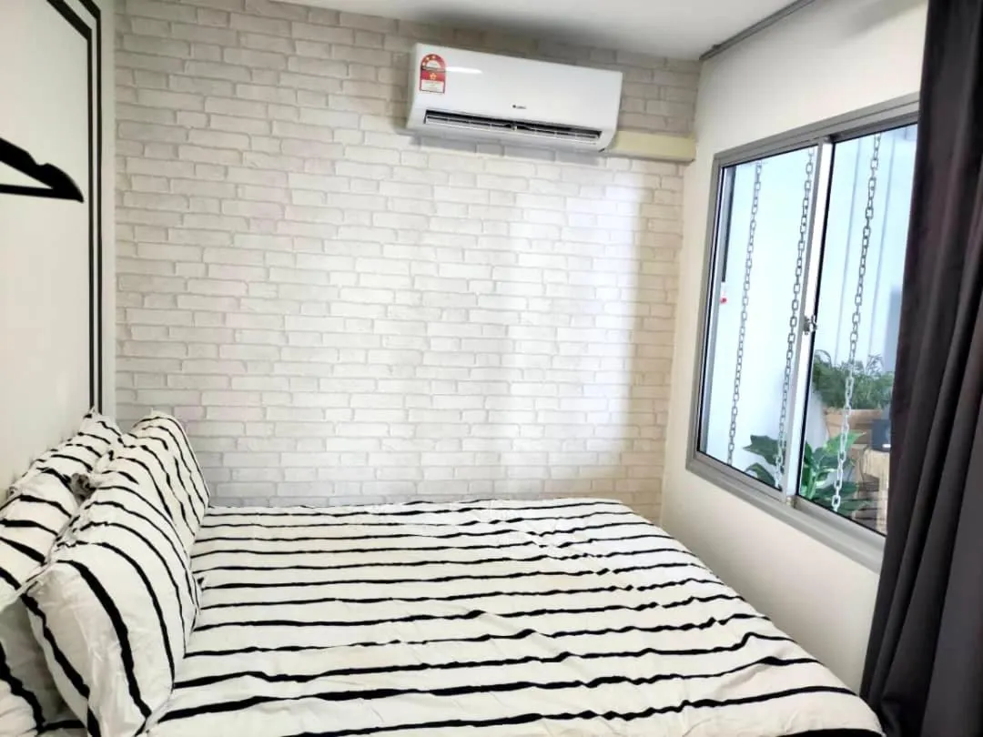 Bed in Escapade Prison Suites Petaling Jaya