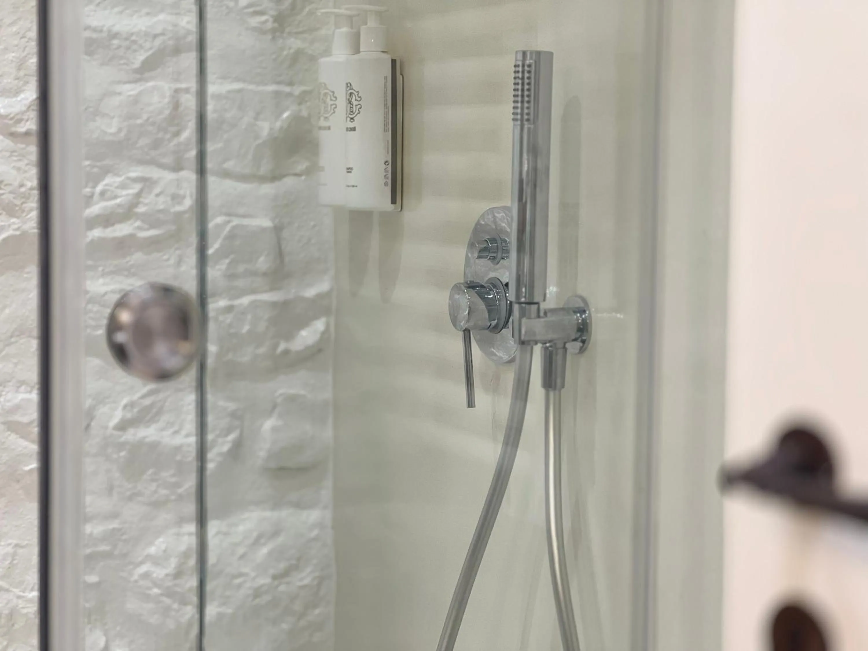 PortaDelMare deluxe suites