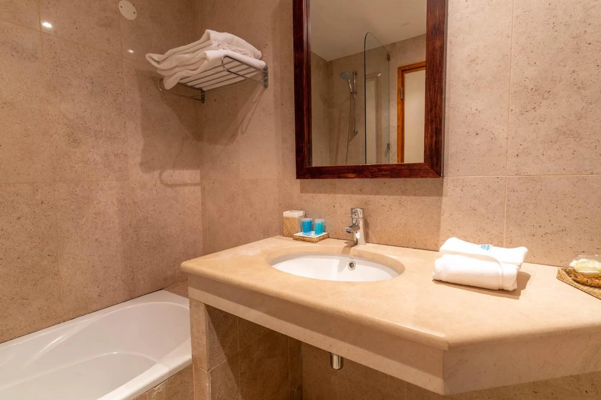 Bathroom in Hotel da Aldeia - Adults Only