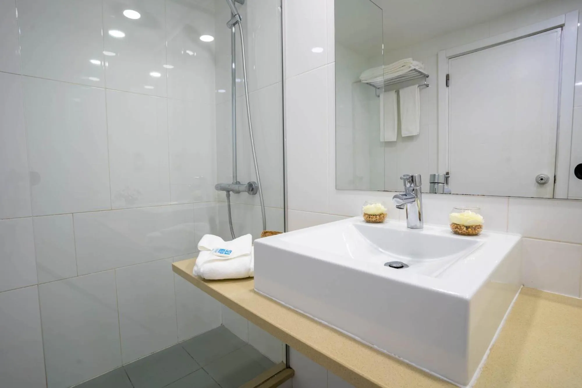 Shower in Hotel da Aldeia - Adults Only
