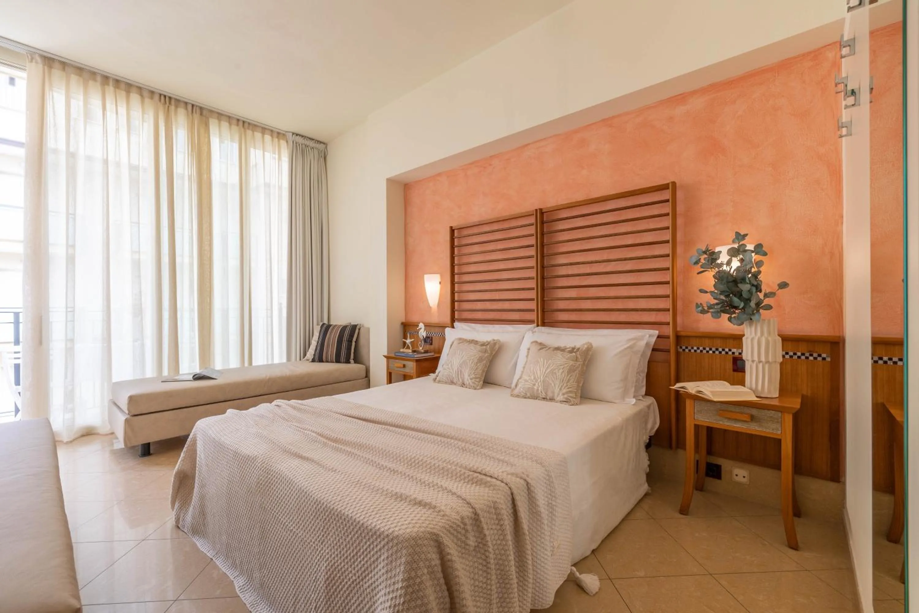 Photo of the whole room in Hotel Smeraldo