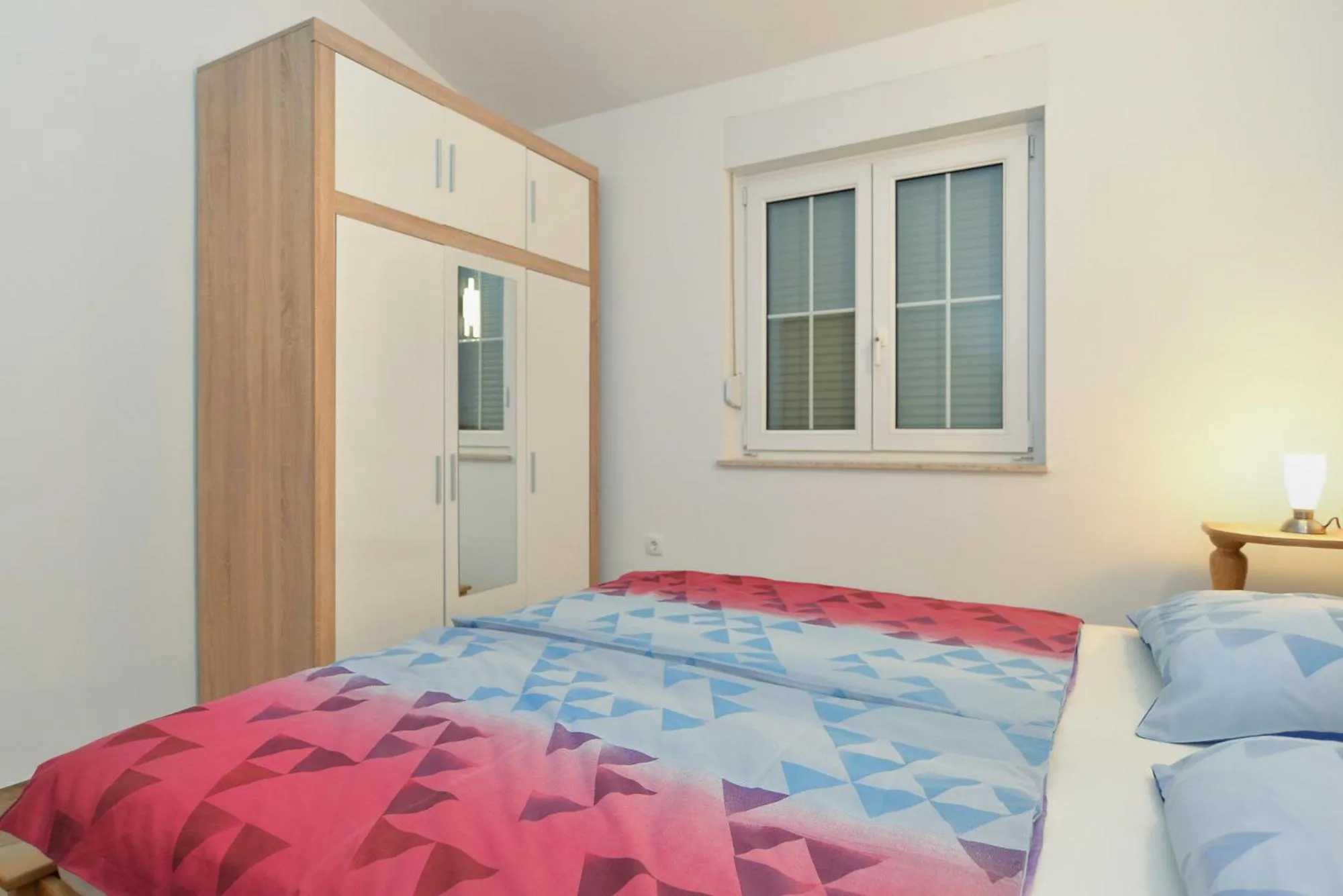 Bed in Apartments Zivan 1739