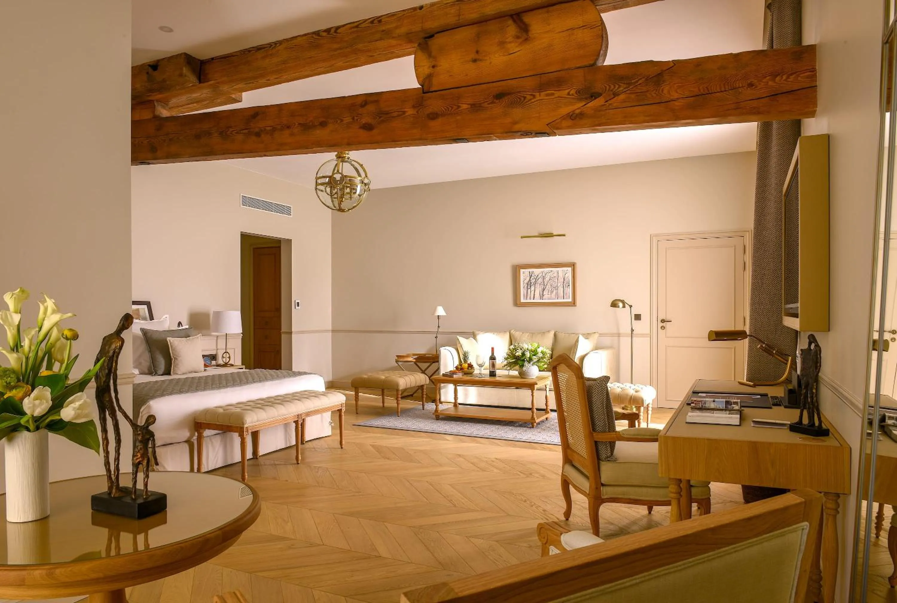 Bed in Hôtel Chais Monnet & Spa