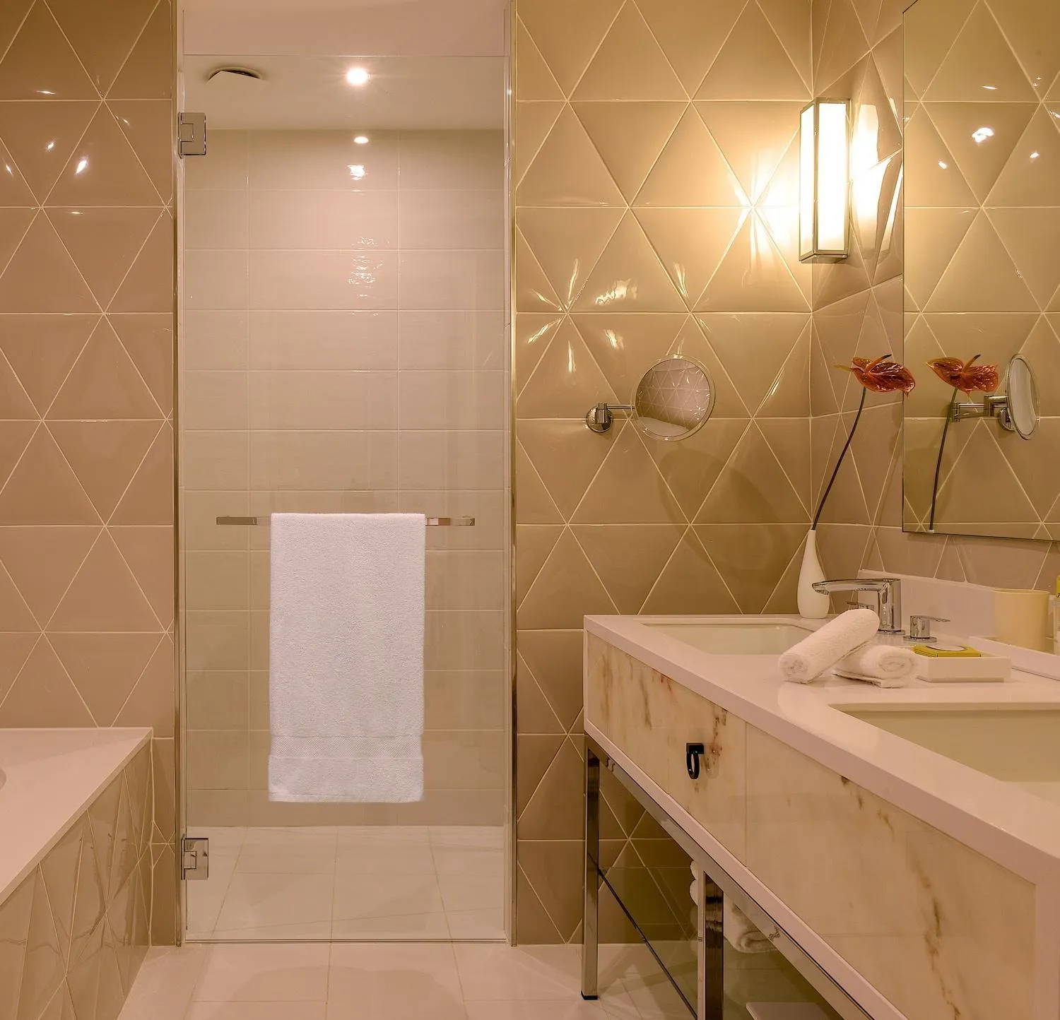 Bathroom in Hôtel Chais Monnet & Spa