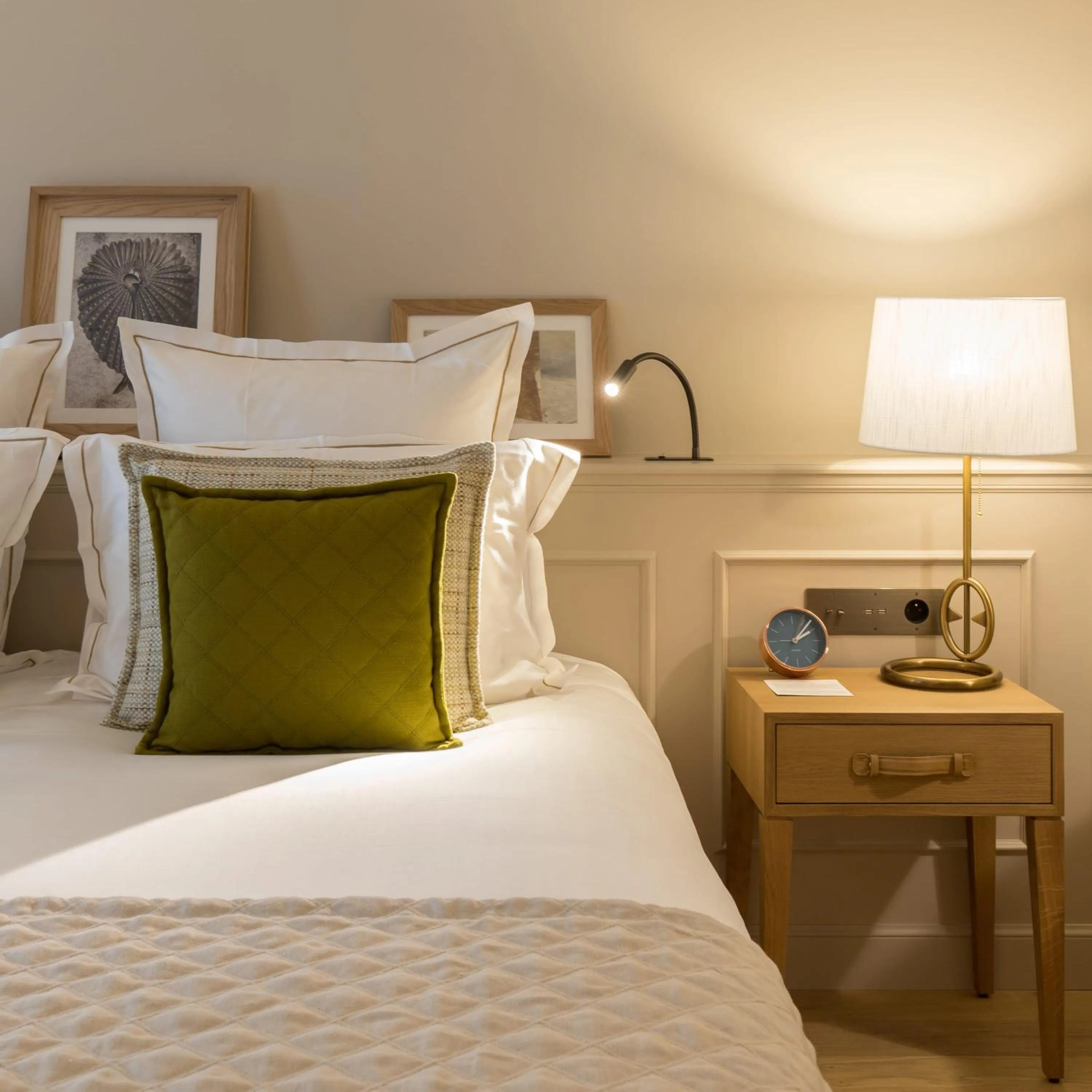 Bed in Hôtel Chais Monnet & Spa