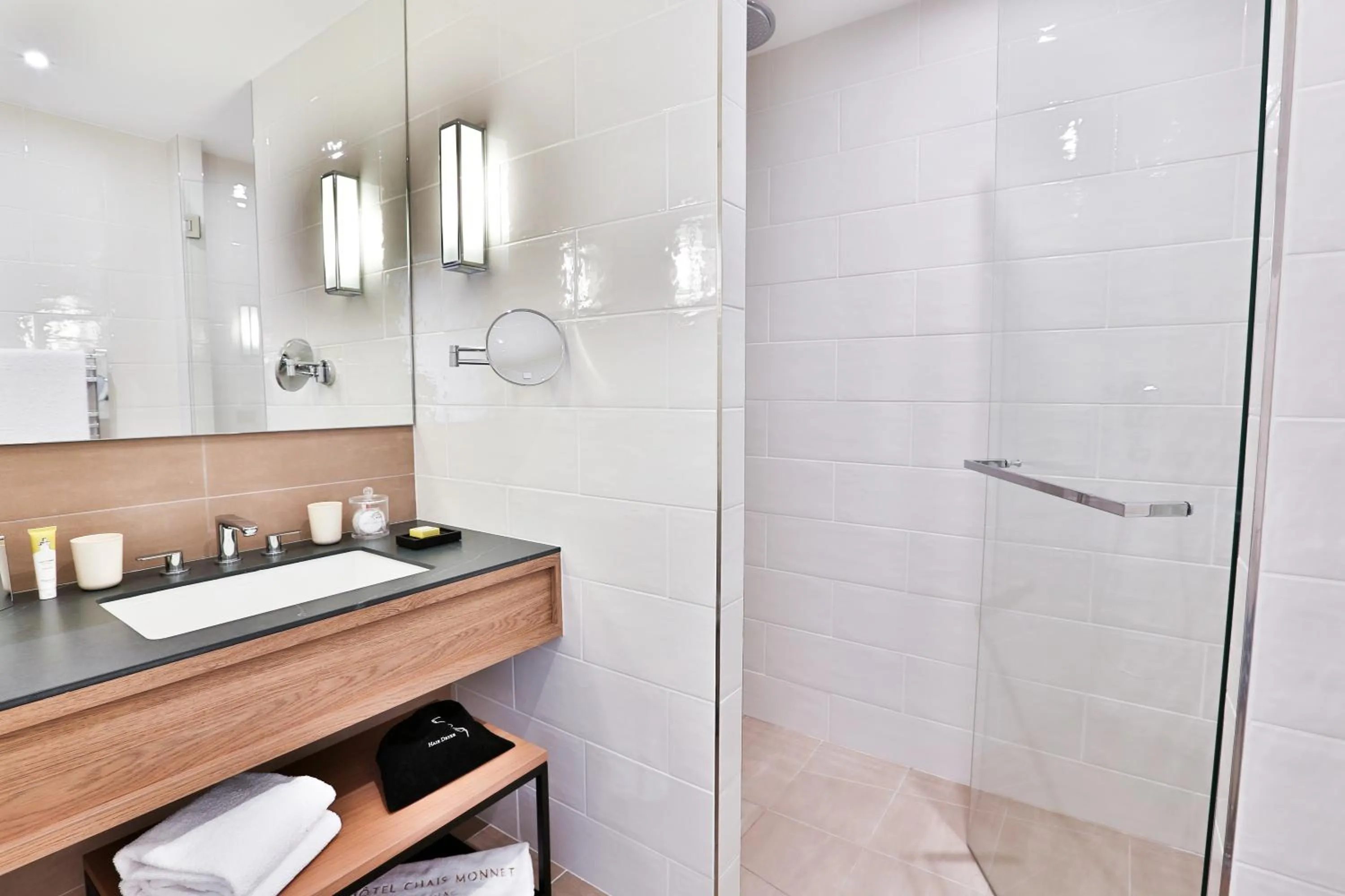 Bathroom in Hôtel Chais Monnet & Spa