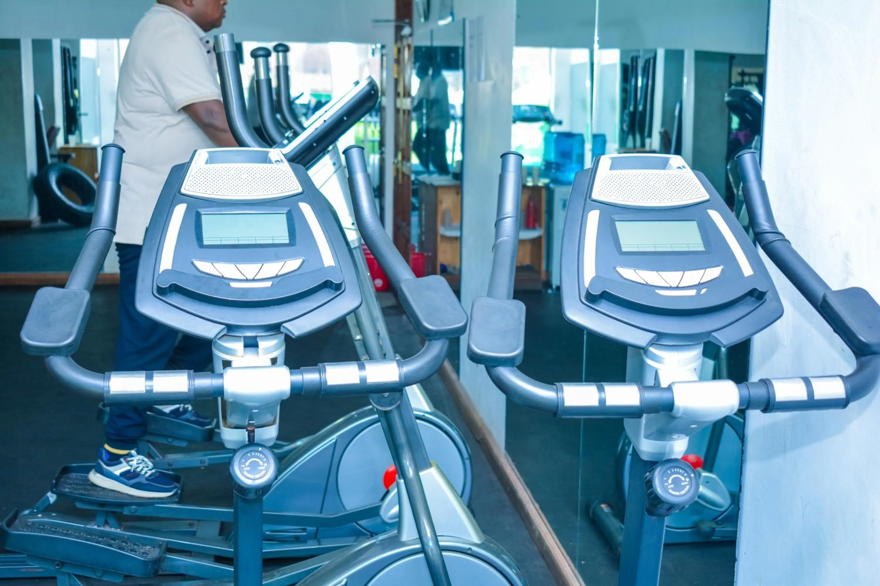 Fitness centre/facilities in Omega Gardens Hotel