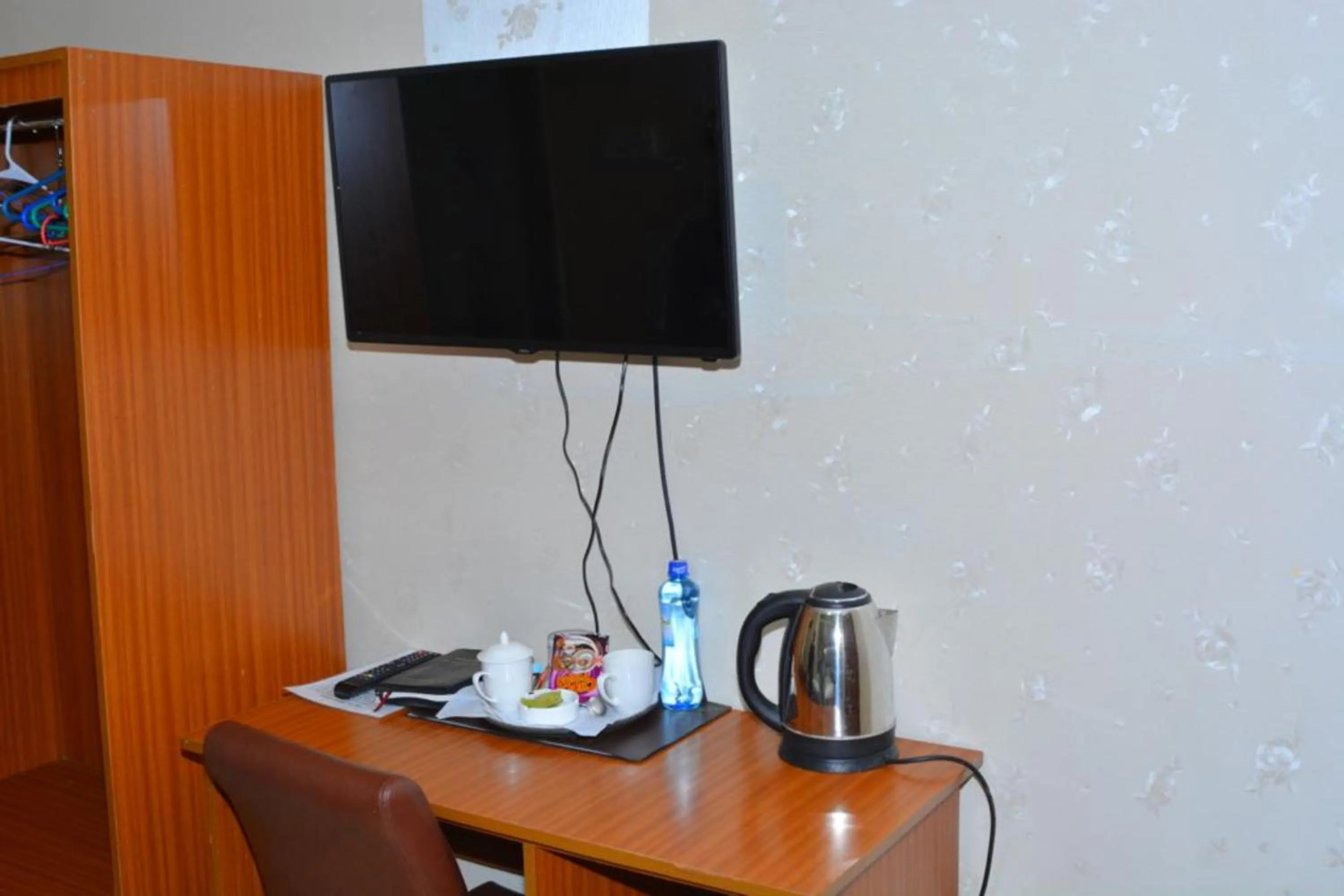 TV and multimedia in Omega Gardens Hotel