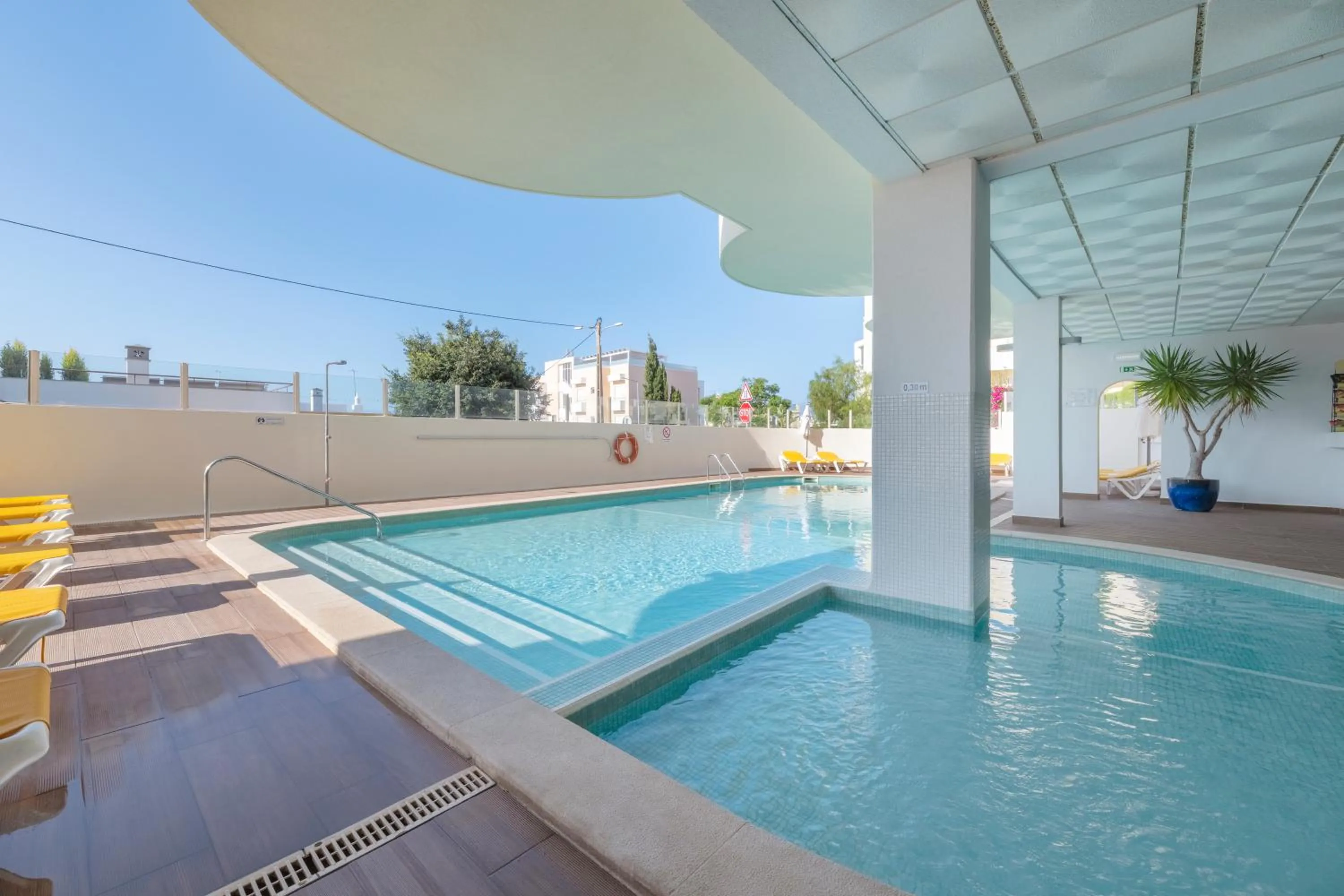 Swimming pool in AlvorMar Apartamentos Turisticos