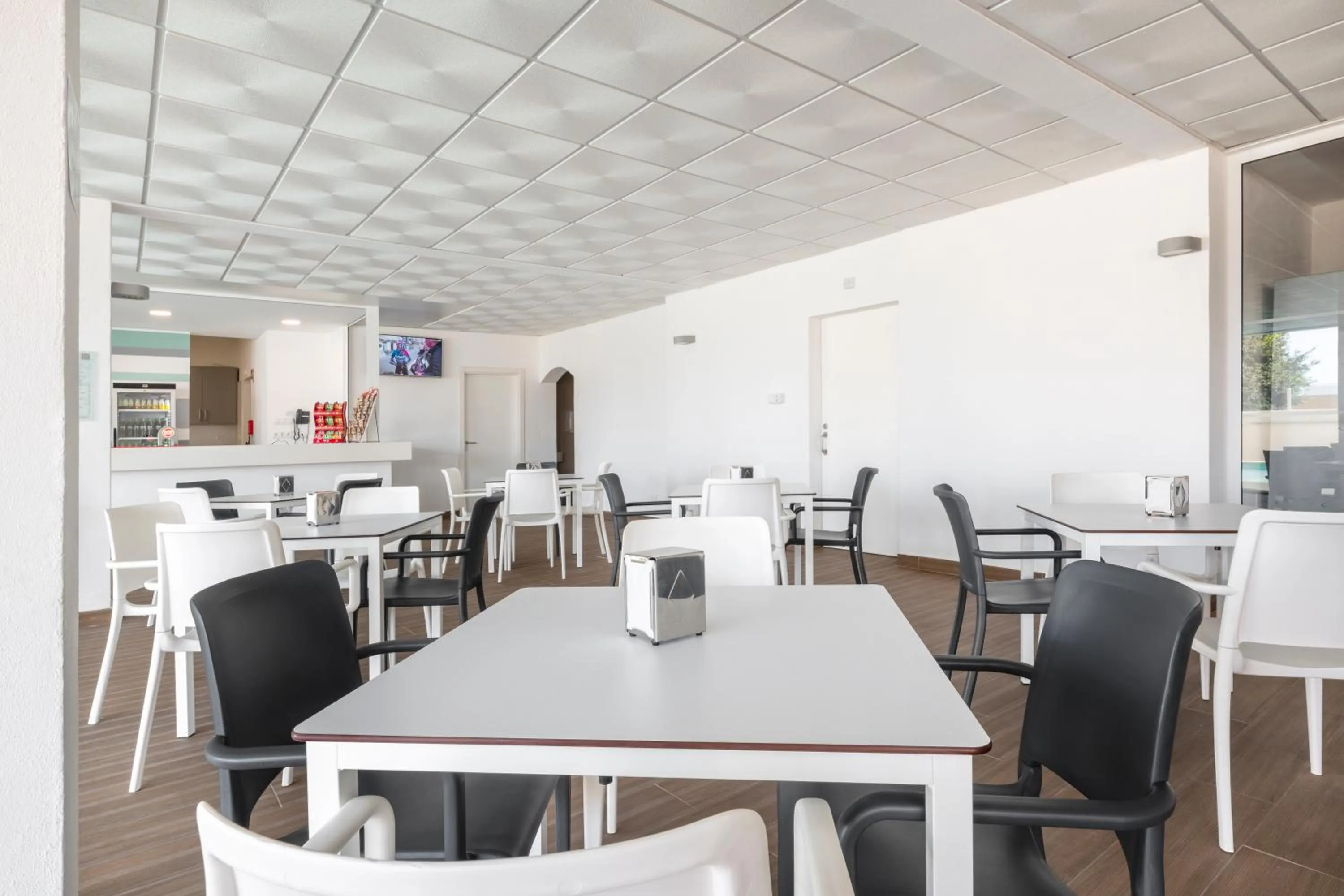 Lounge or bar in AlvorMar Apartamentos Turisticos