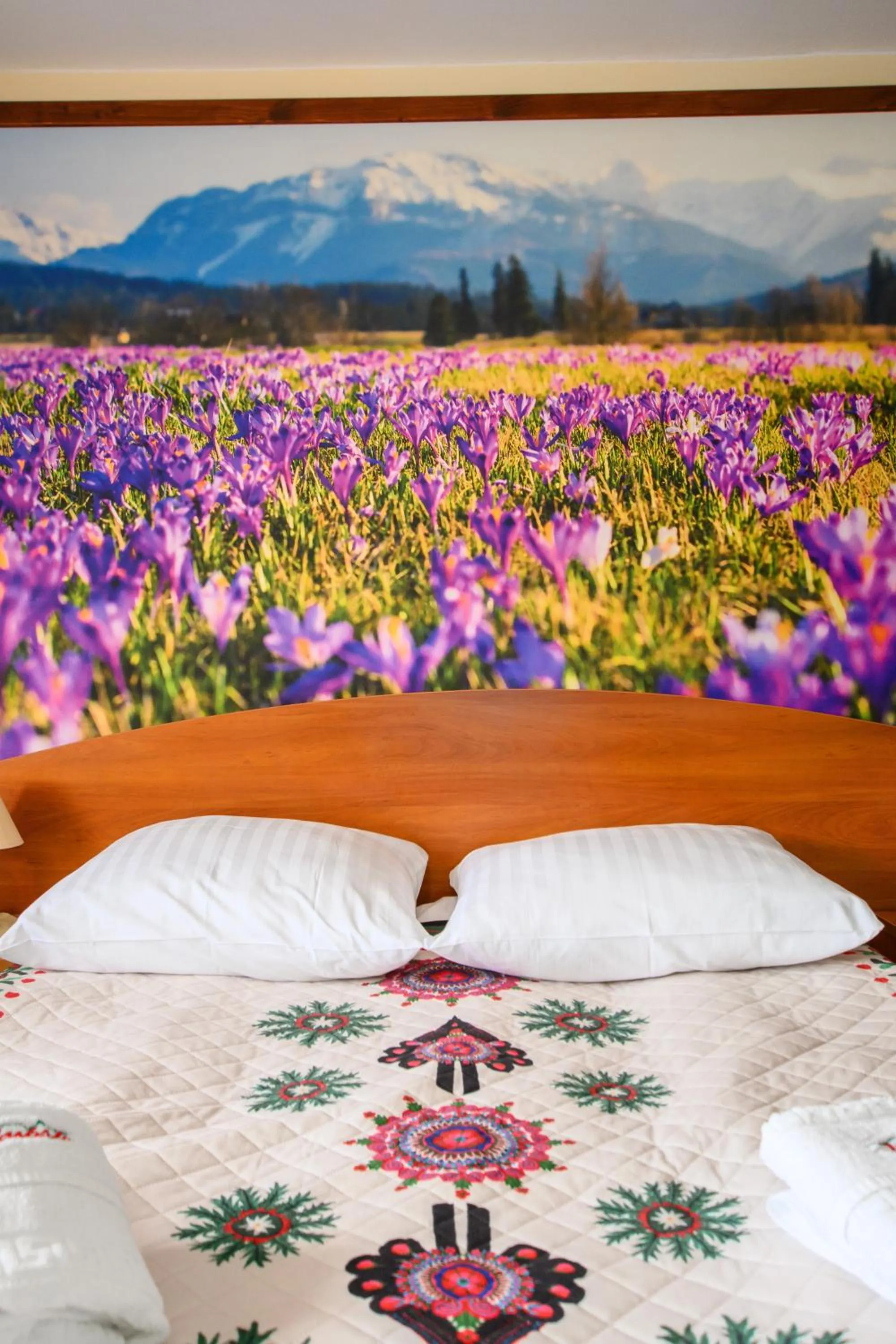 Spring, Bed in Willa Kubik