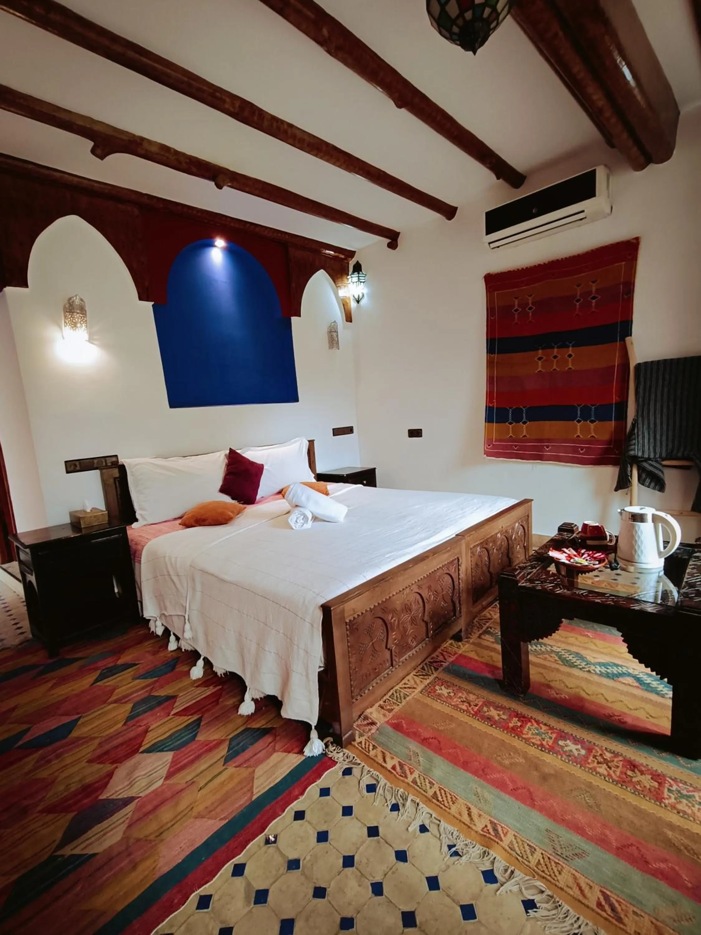Bed in Riad Atlas Toubkal