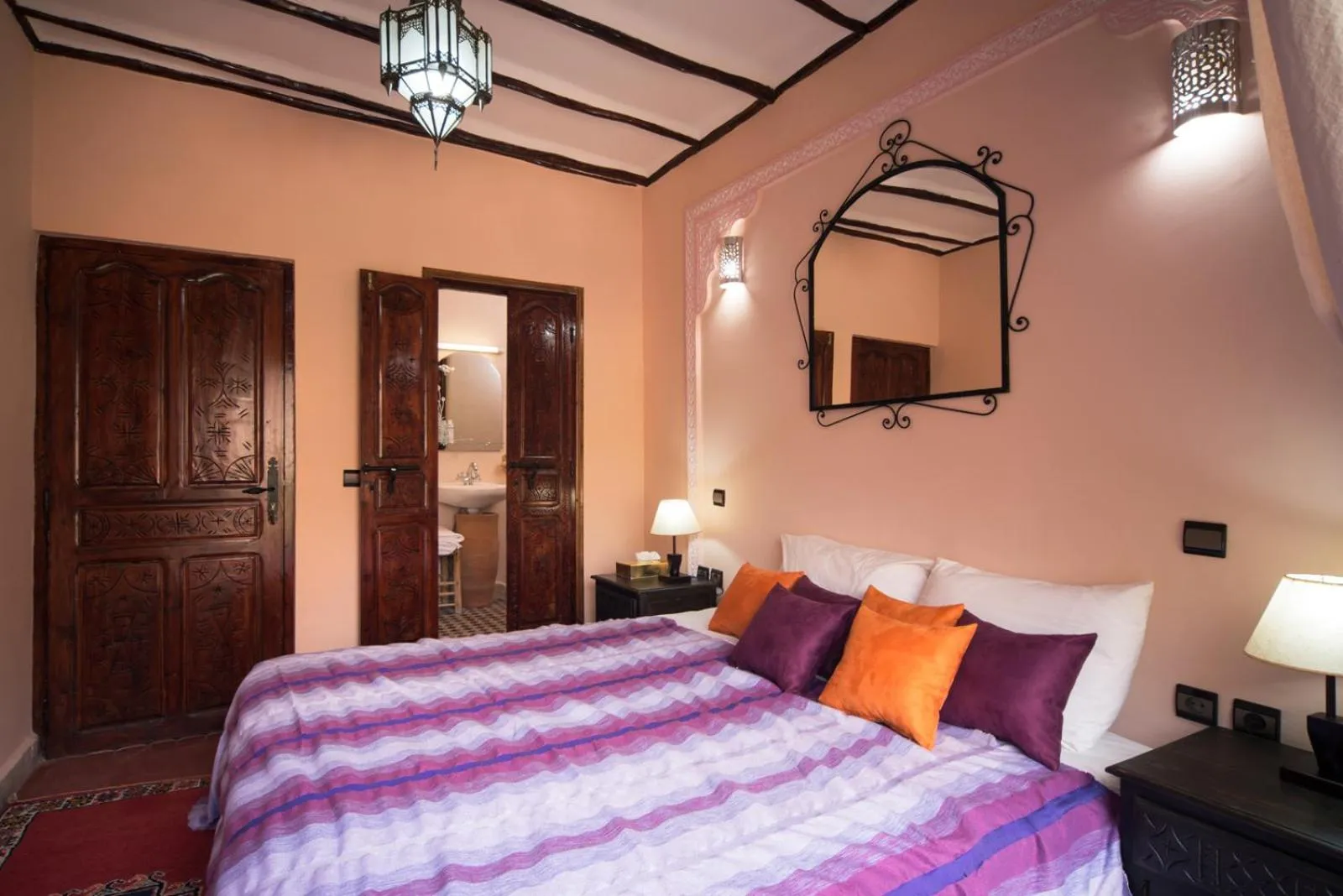 Bed in Riad Atlas Toubkal