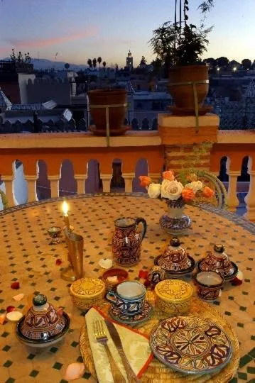 Restaurant/places to eat in Riad Dalia